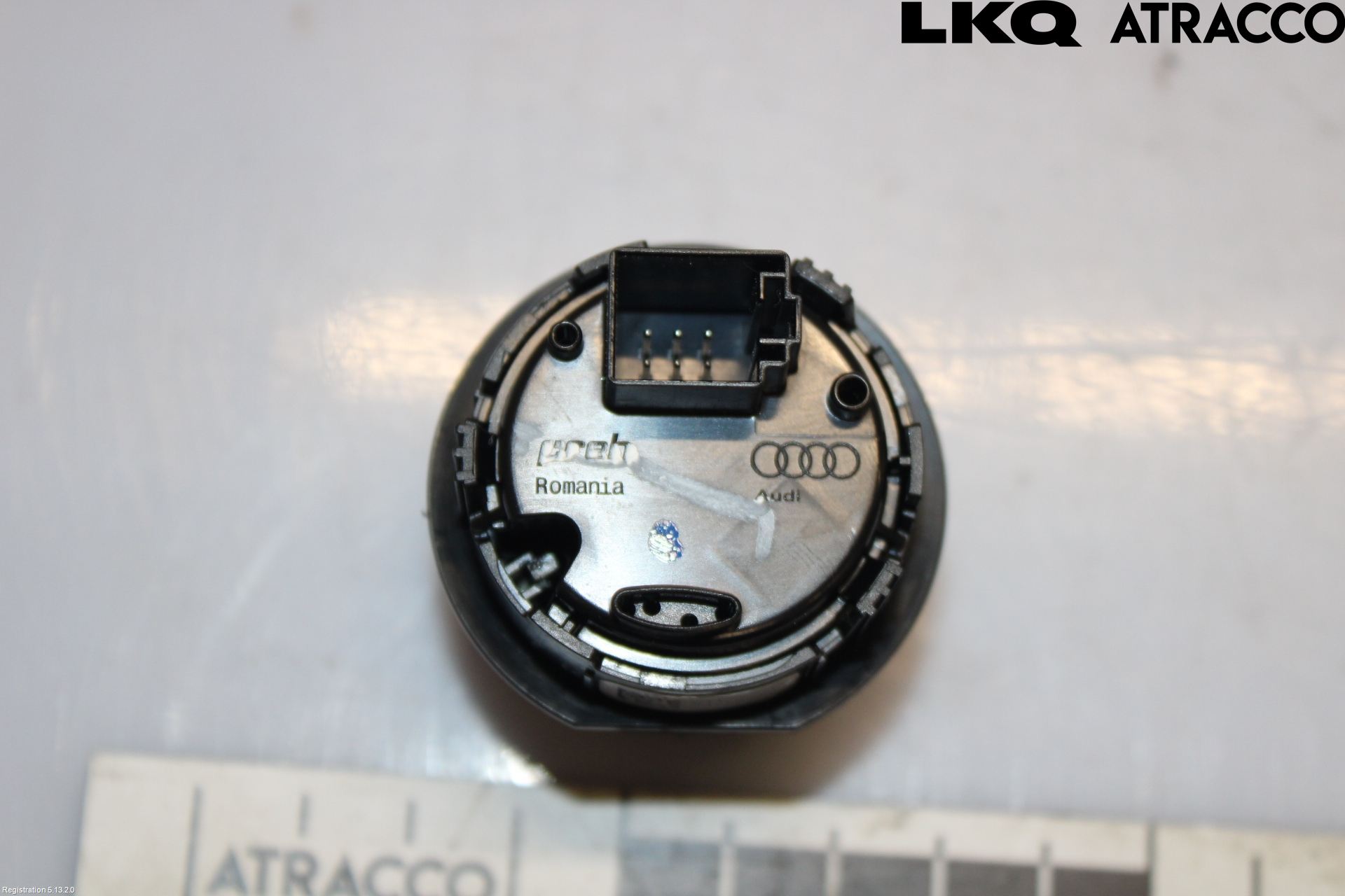 Audi A3/S3 8Y 21- Strömställare Fader-Högtalare