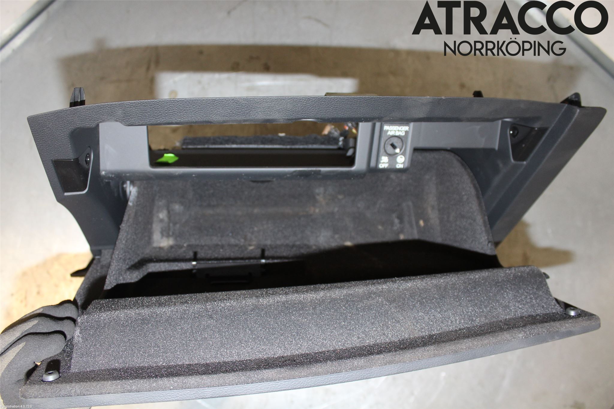 Audi A4/S4 B9 16-19 Handskfack