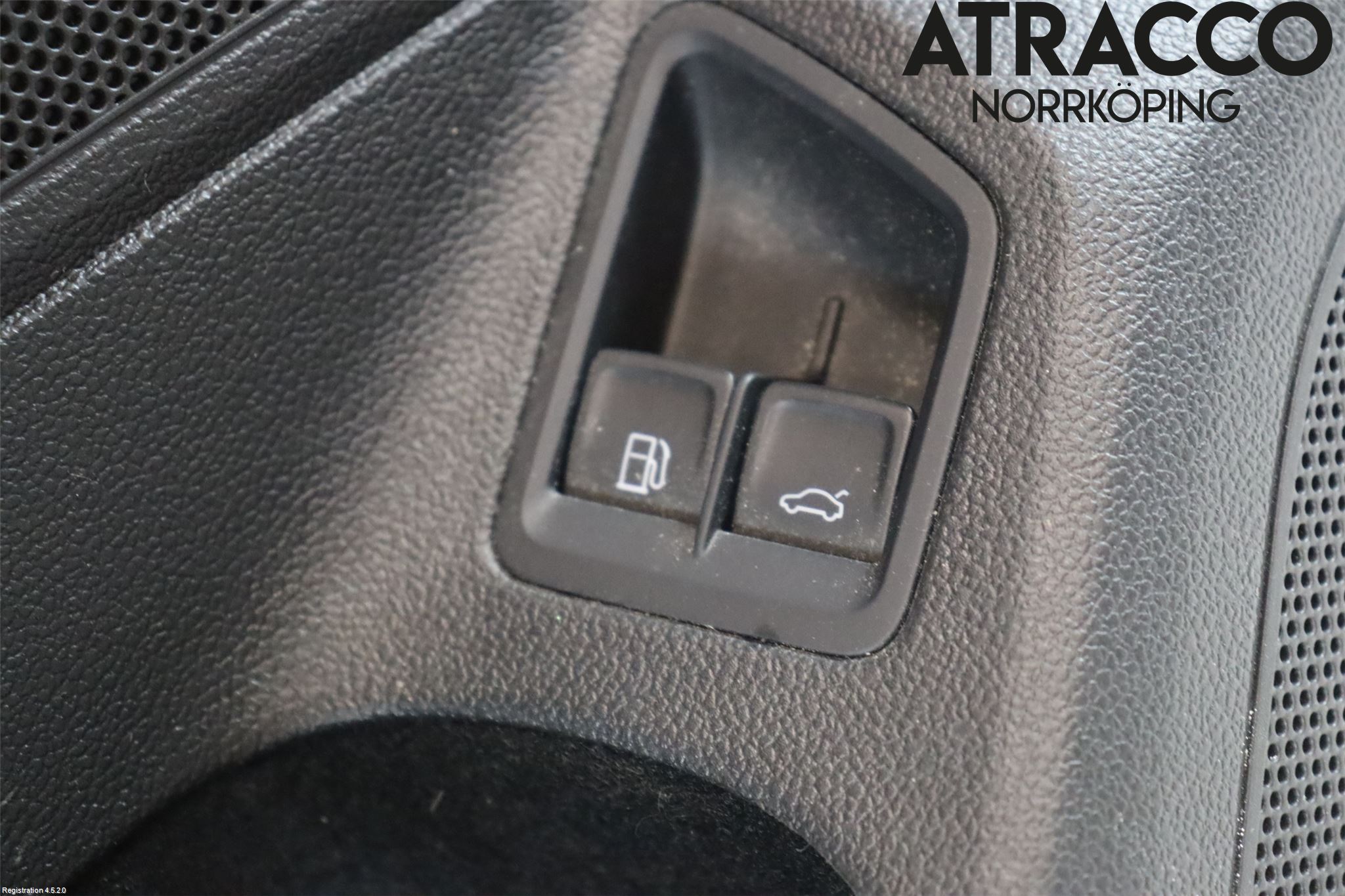 Volkswagen VW PASSAT 20-24 Dörrklädsel Vä