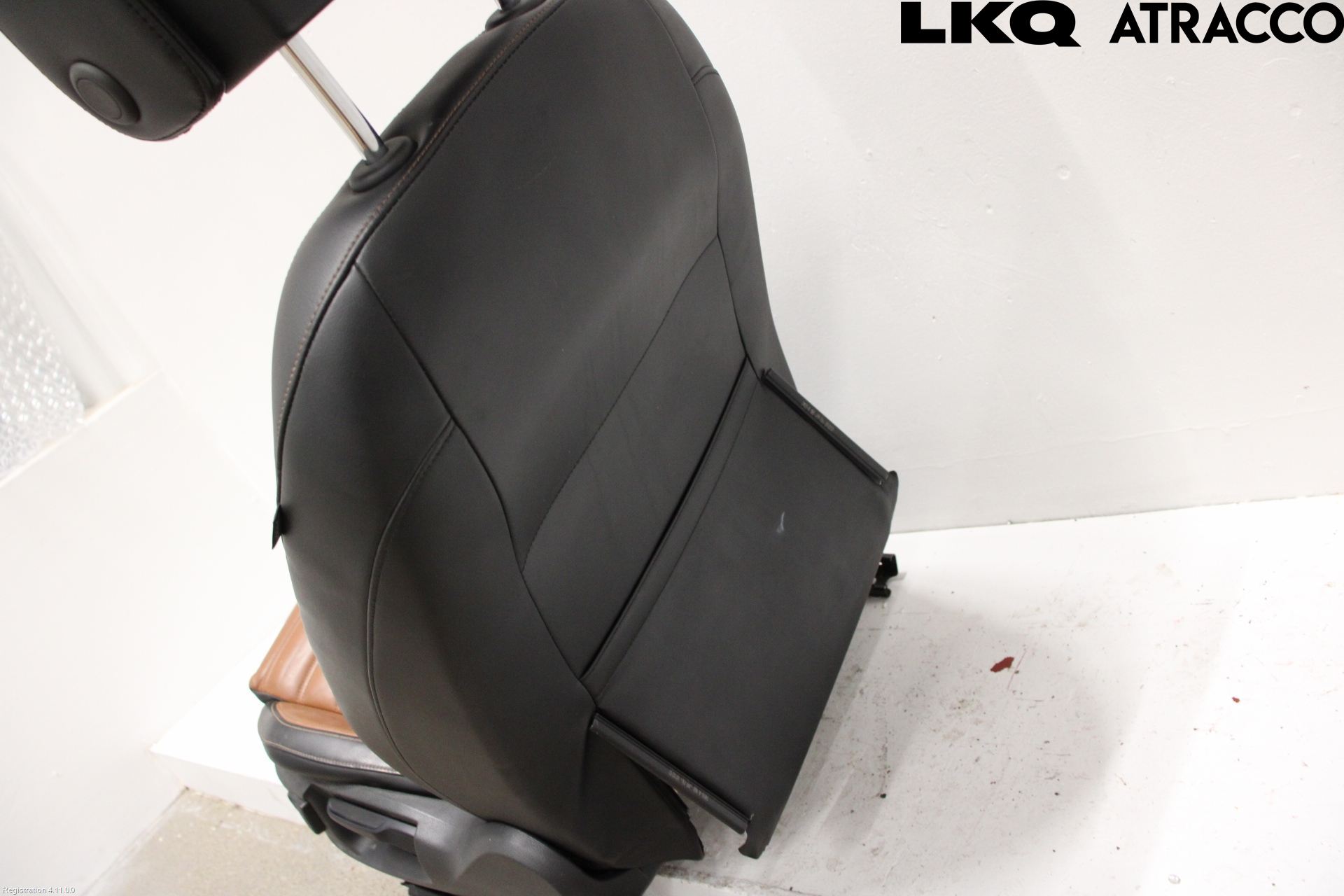 Volkswagen VW PASSAT 11-14 Inredning Stol Fram Vä