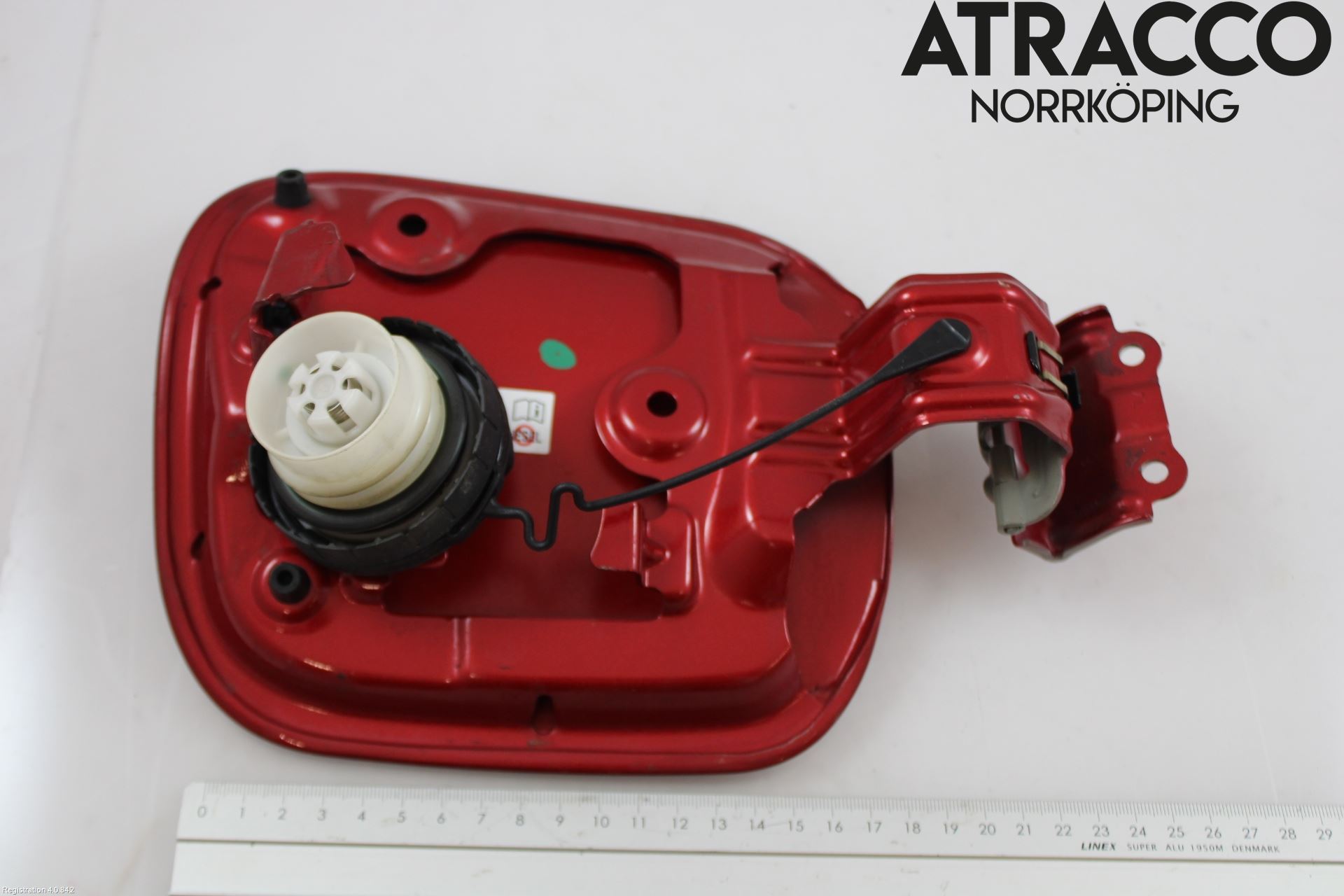 Toyota C-HR 16-23 Tanklucka