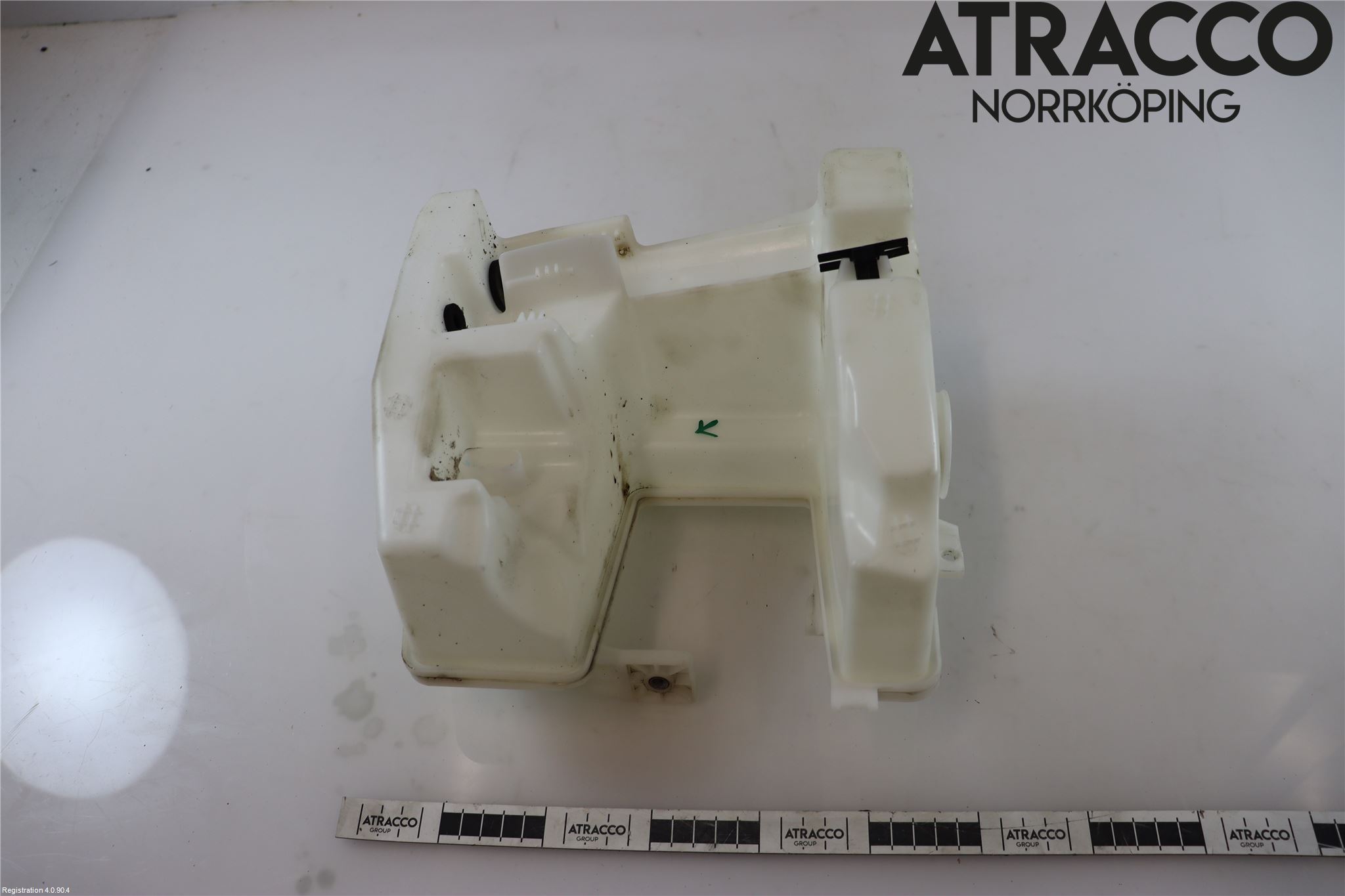 Volkswagen VW PASSAT 11-14 Spolartank Vindruta-Strål