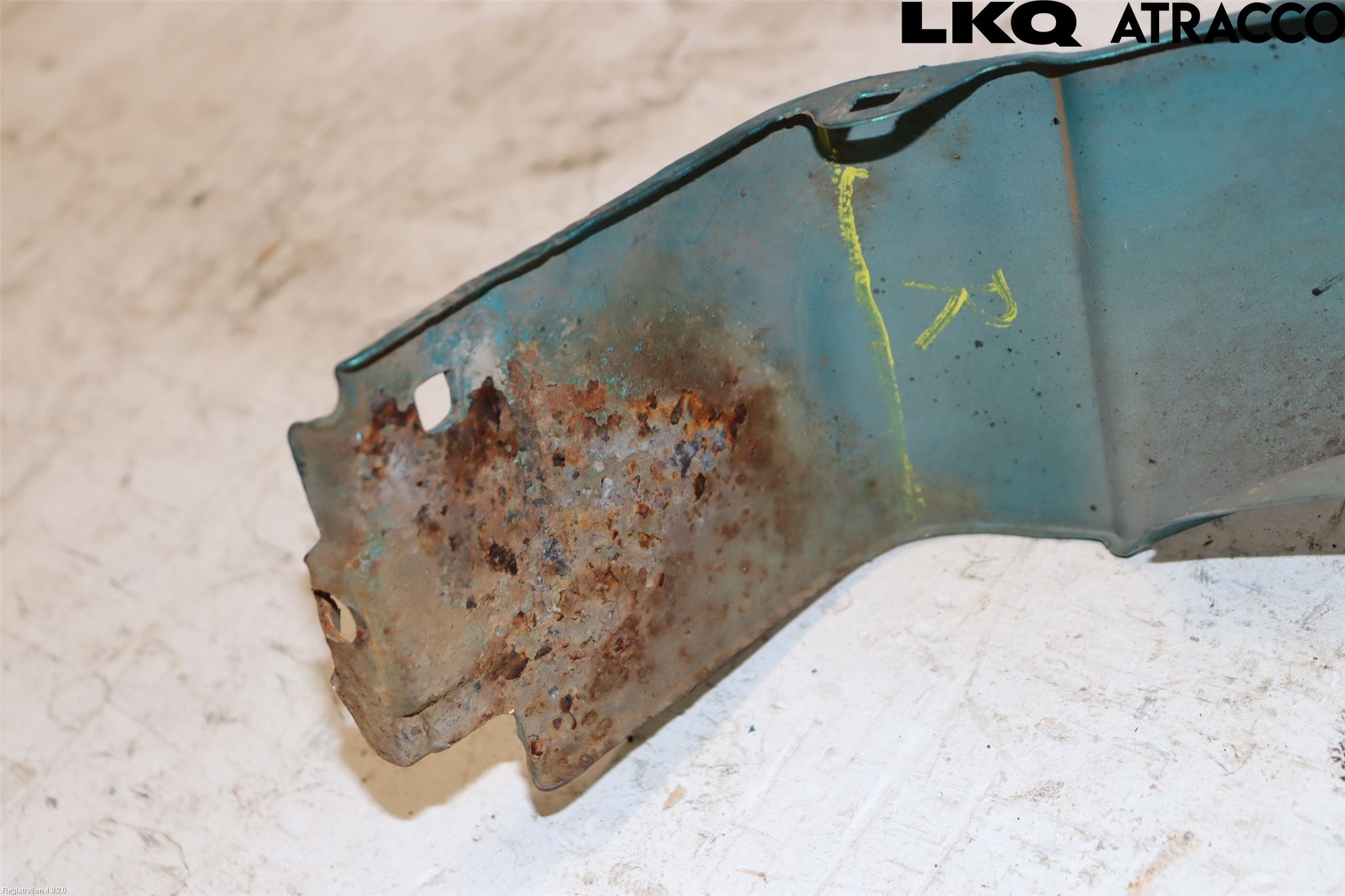 Toyota STARLET 97-99 Skärm Fram Höger