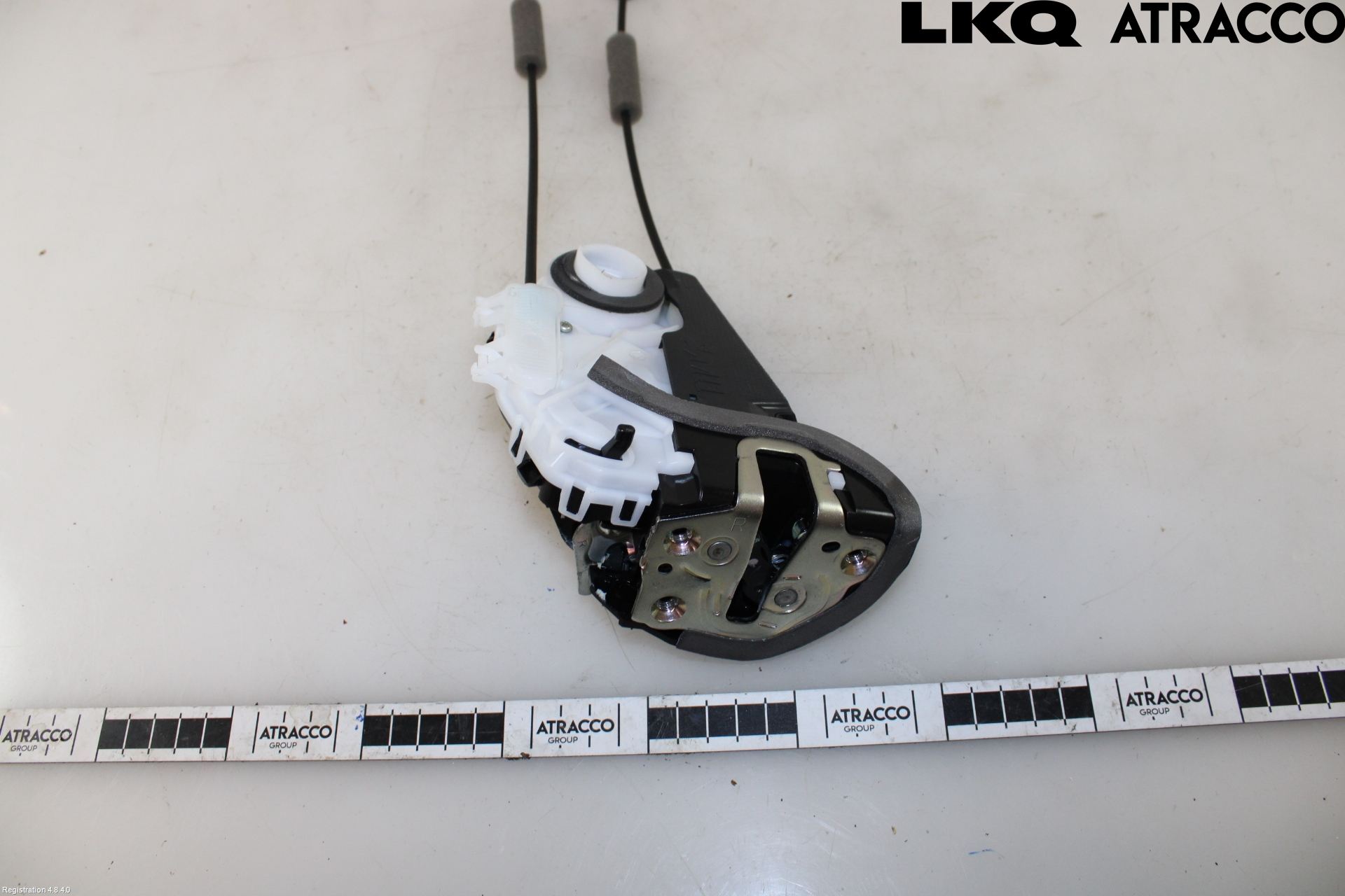 Toyota YARIS CROSS XP21 21- Låskista-Dörrlås