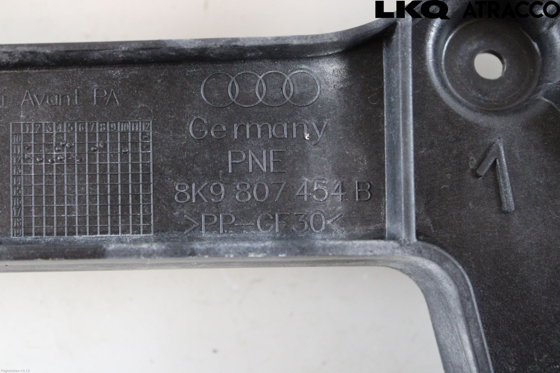 Audi A4 12-15 Stötfångarfäste Bak Hö