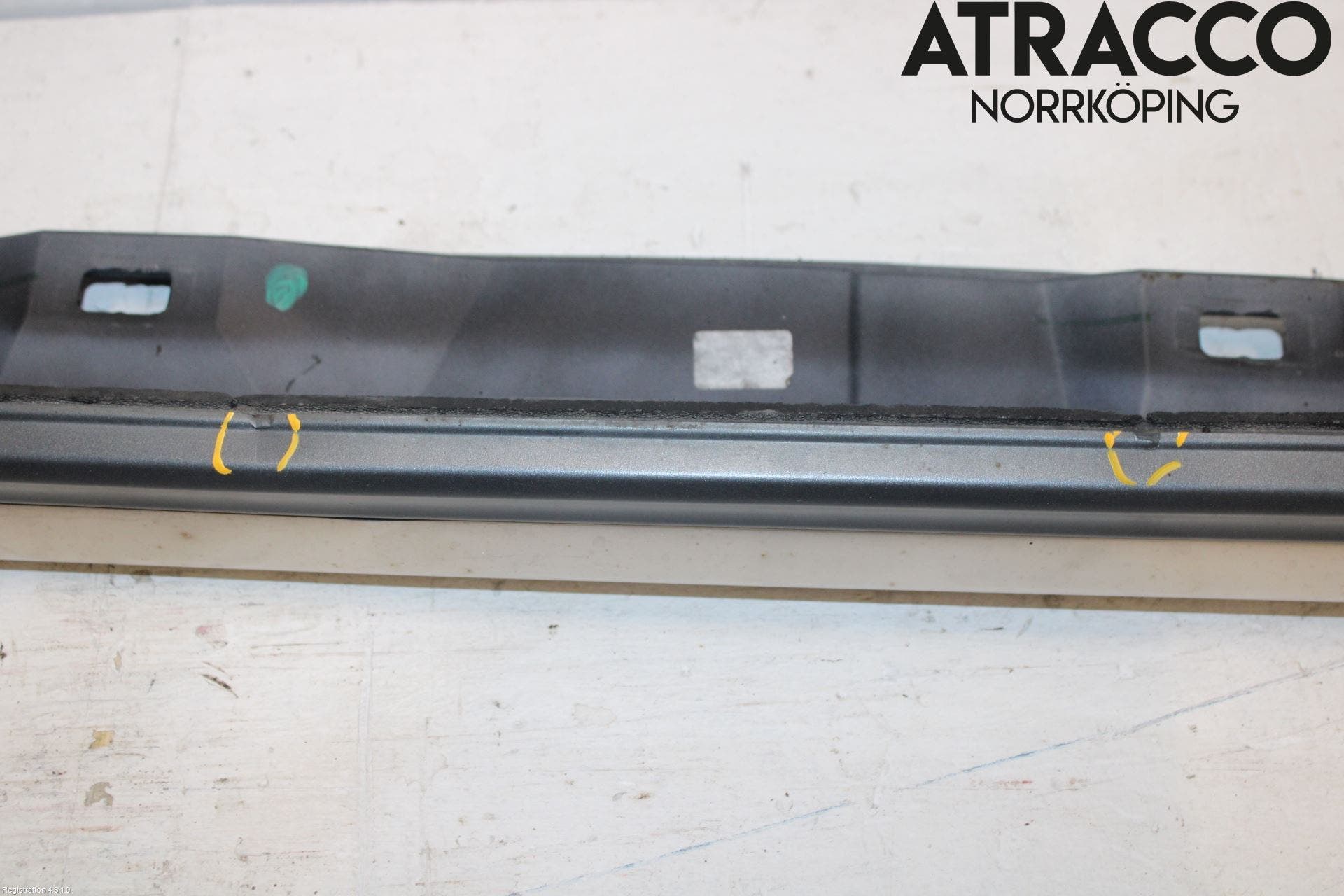 Audi A6 ALLROAD 12-18 Sidokjol Vä