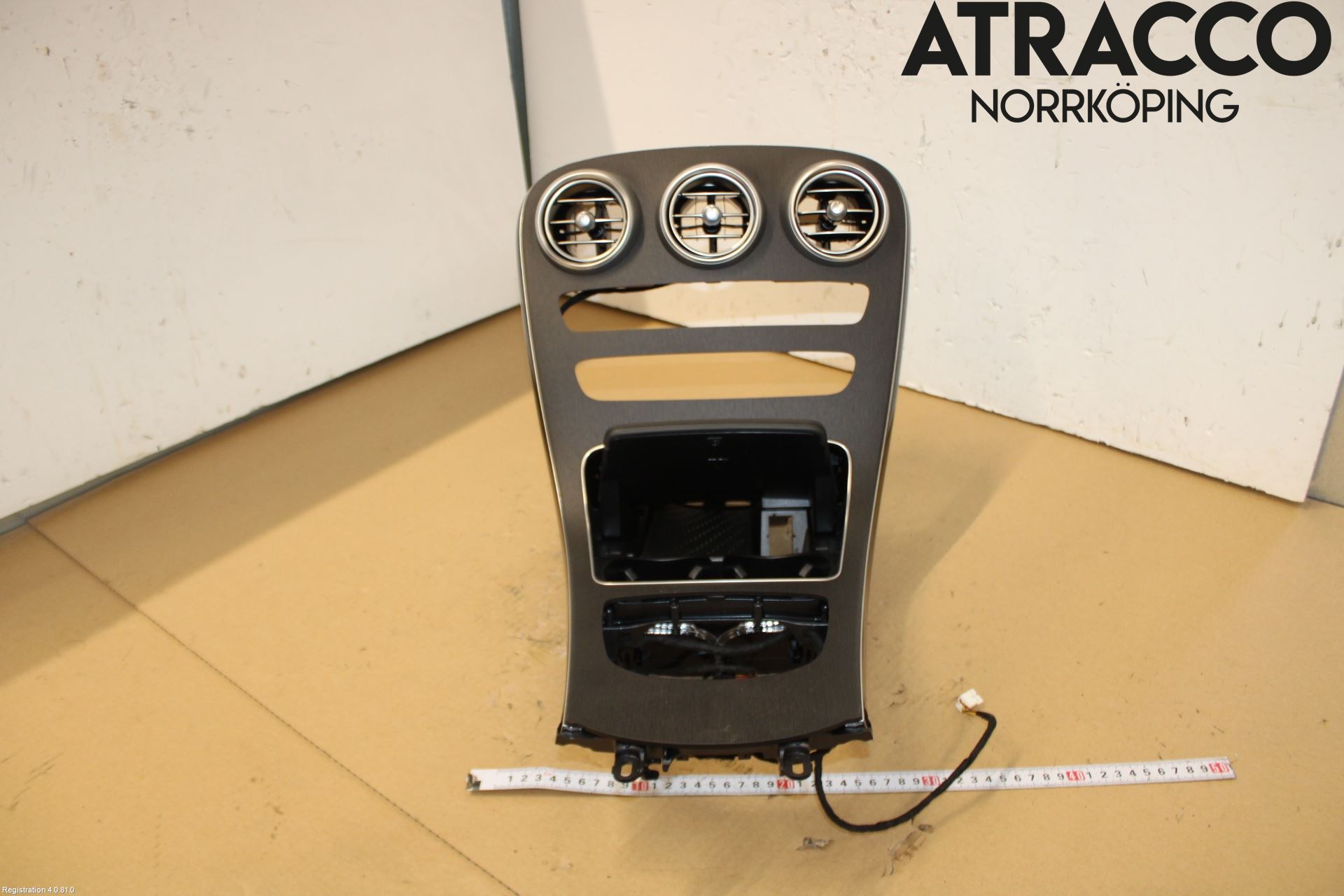 Mercedes-Benz MB GLC-KLASS (X253/C253) 15-22 Instrumentkonsoll Mitt