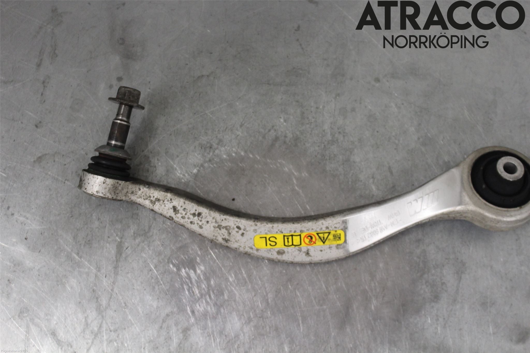 BMW 5 F10/F11/F18 09-17 Bärarm Fram Undre Vä