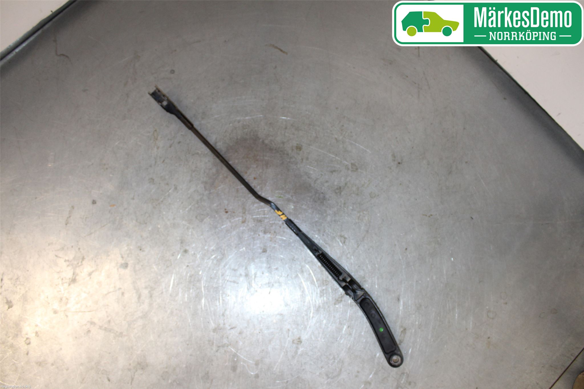 Audi A4/S4 08-11 Torkararm Armar Vindruta