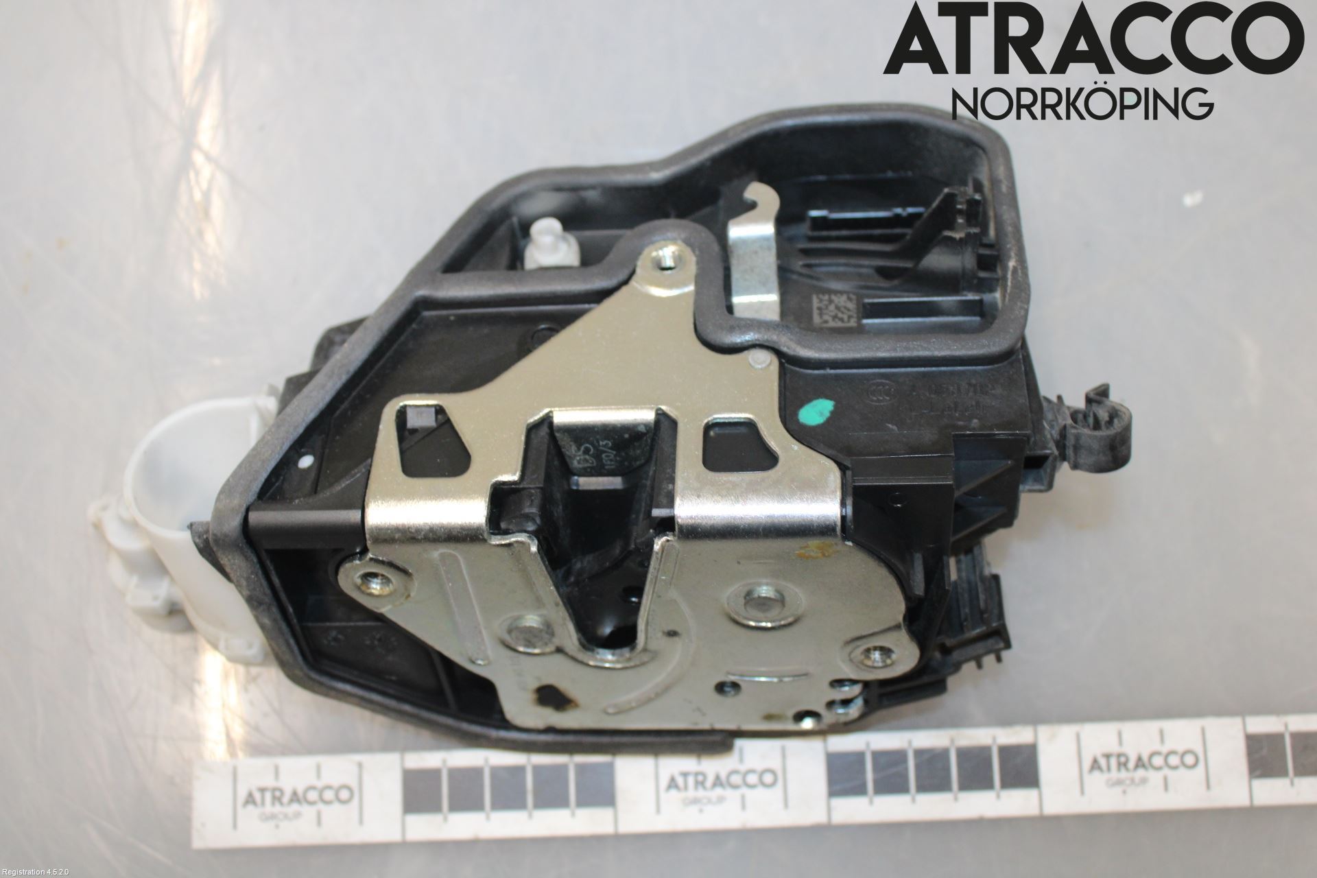 BMW X6 E71/E72   08-14 Låskista-Dörrlås