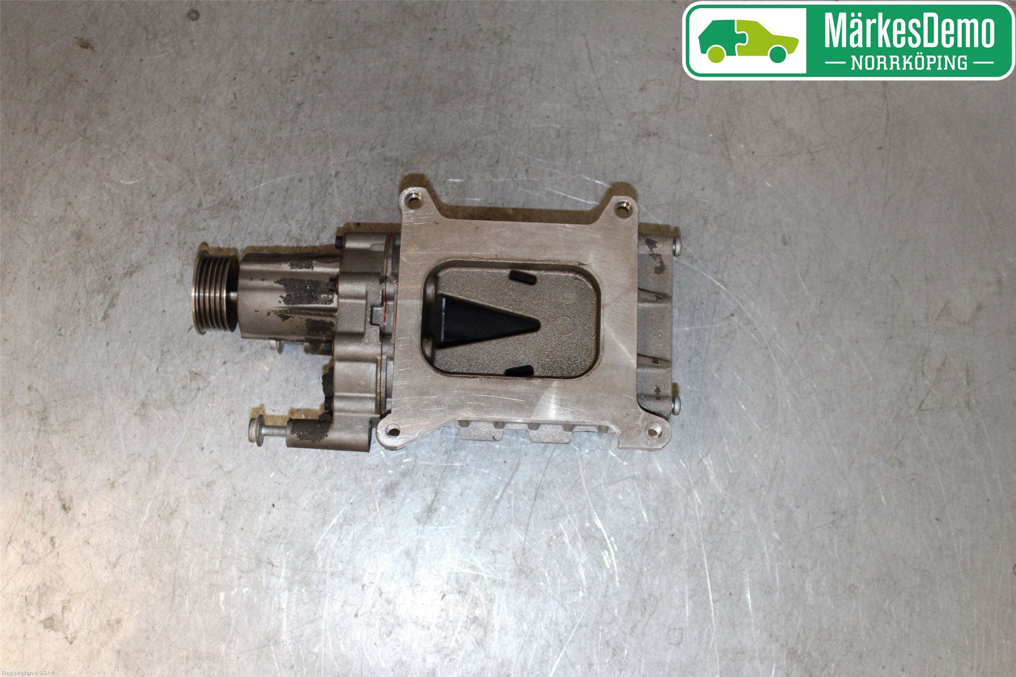 Volkswagen VW GOLF V 04-09 Kompressor Remdriven