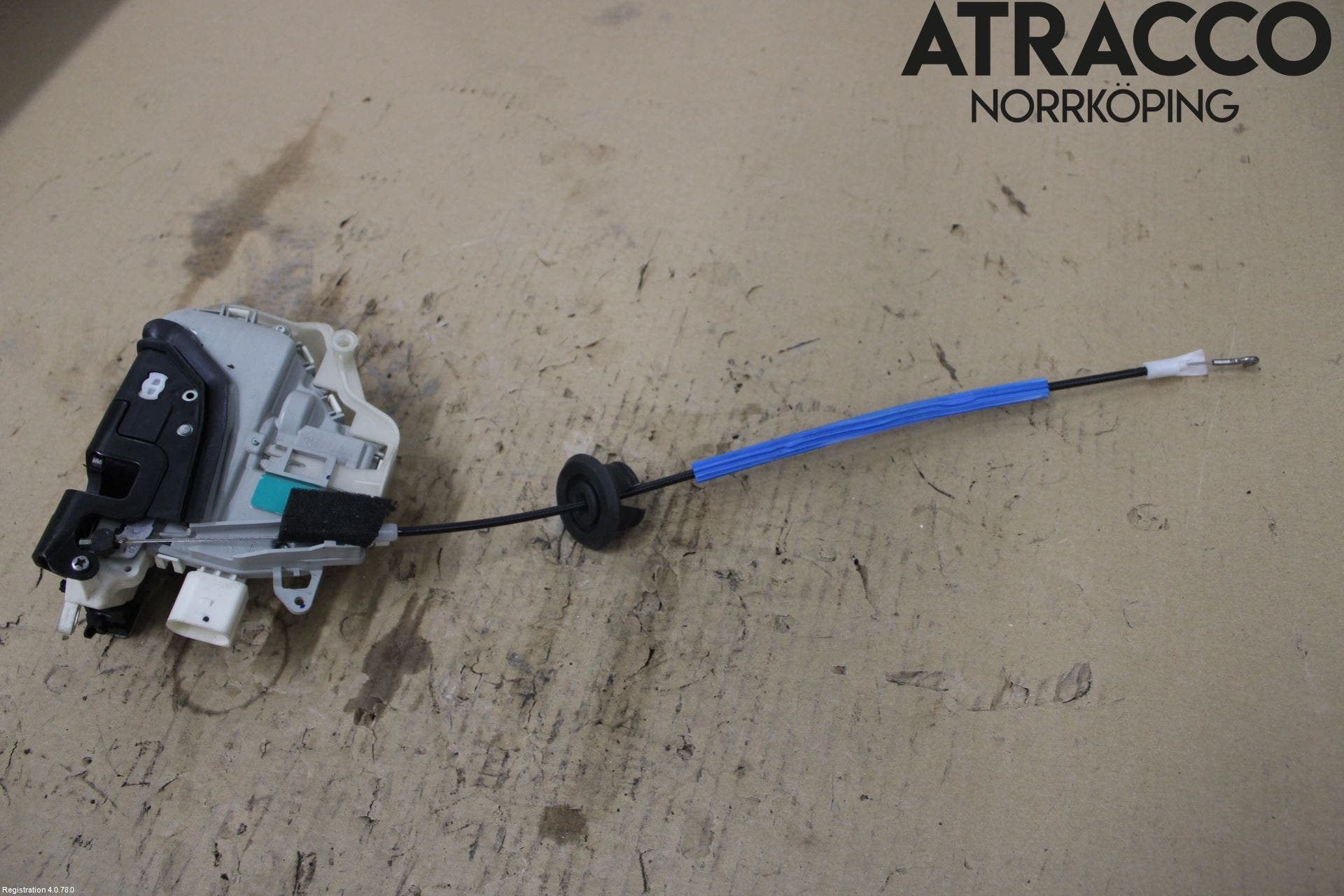 Audi A4 12-15 Låskista-Dörrlås