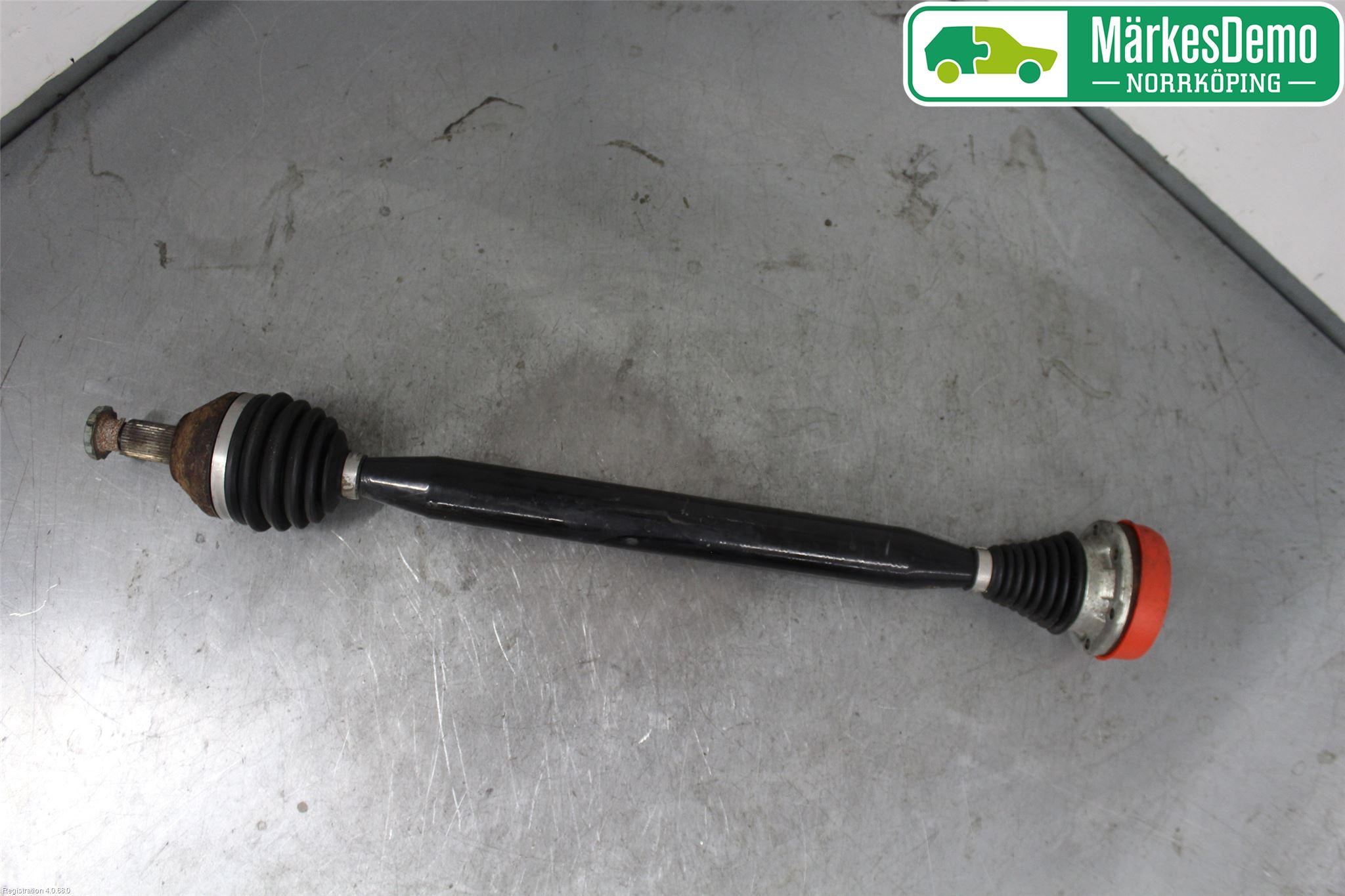 Volkswagen VW POLO 10-17 Drivaxel Fram Höger