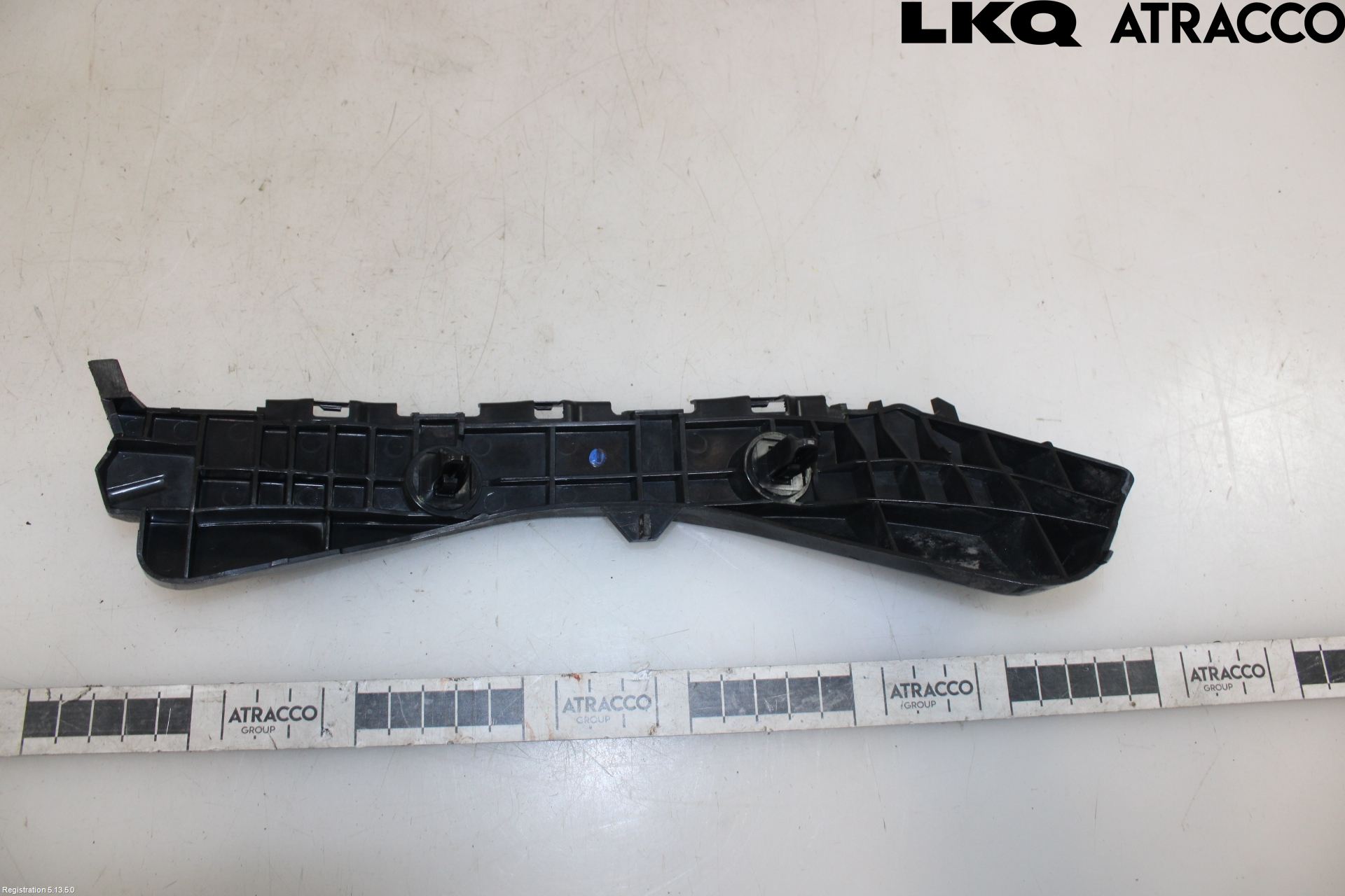 Toyota AURIS 10-12 Stötfångarfäste Bak Hö