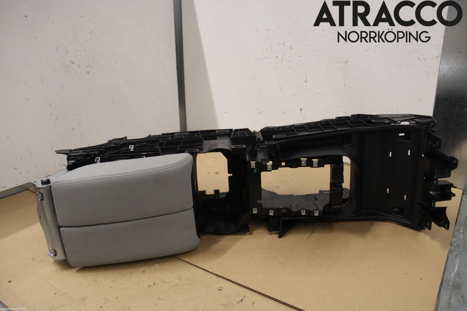 Landrover LAND ROVER RANGE ROVER EVOQUE (L551) 19- Inredning Armstöd