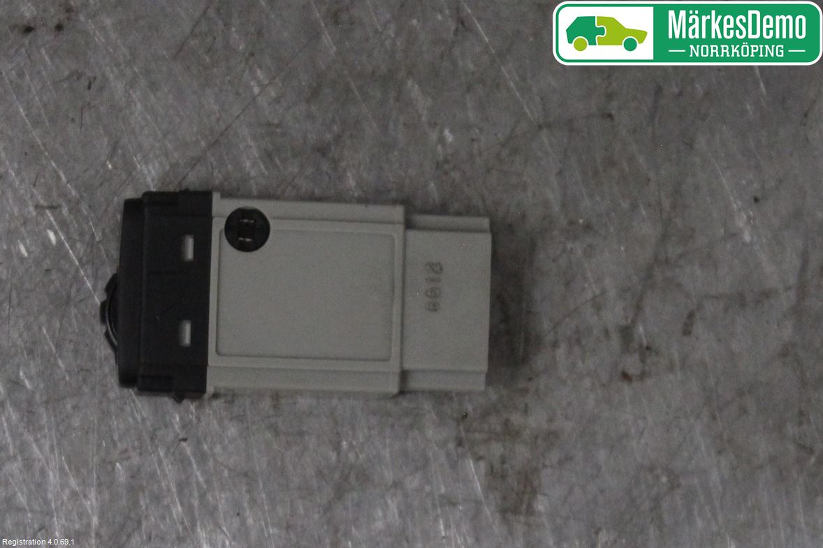 Mitsubishi OUTLANDER 01-07 Strömställare Ljus