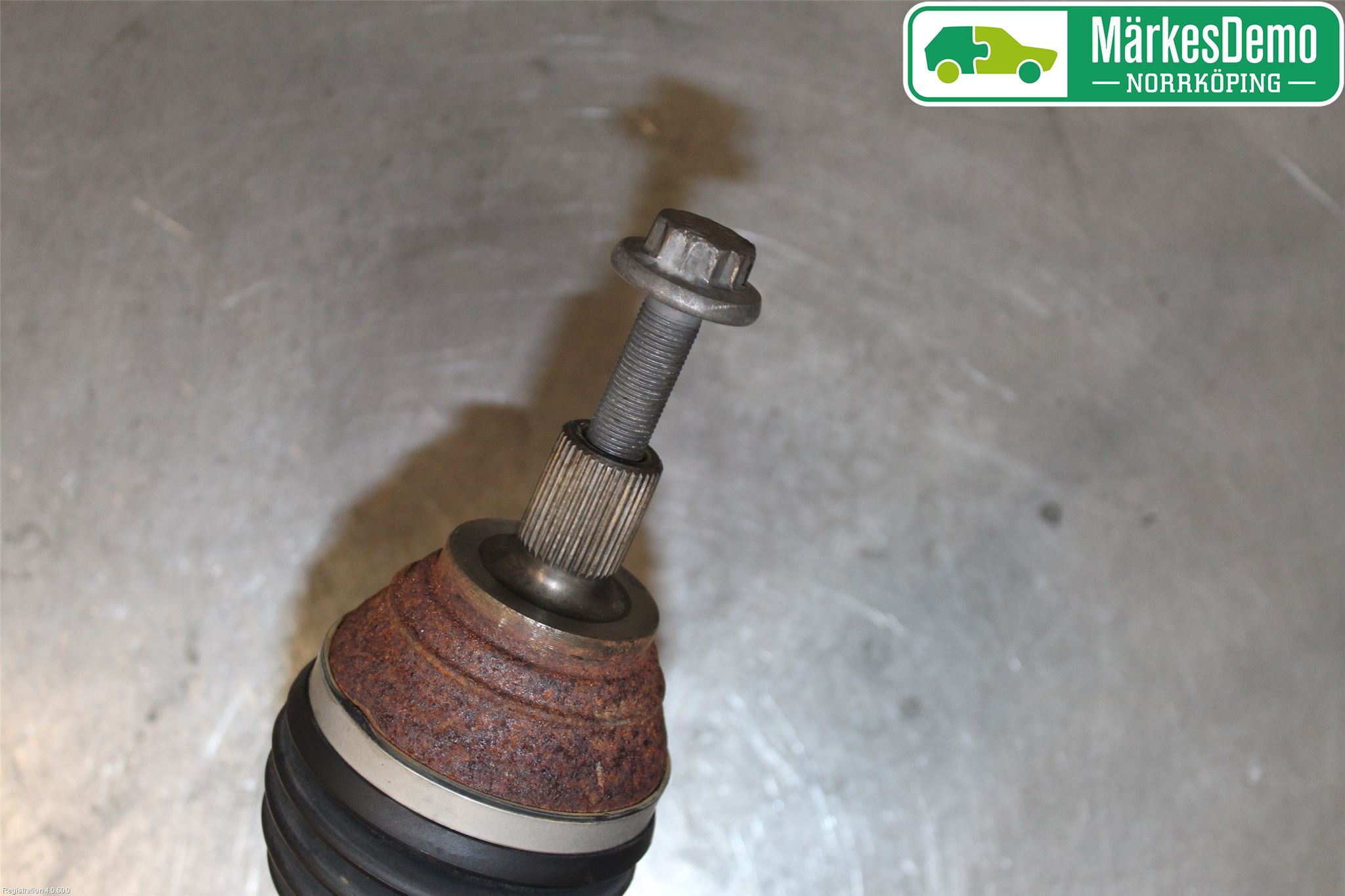 Volkswagen VW GOLF / E-GOLF VII 13-20 Drivaxel Fram Höger