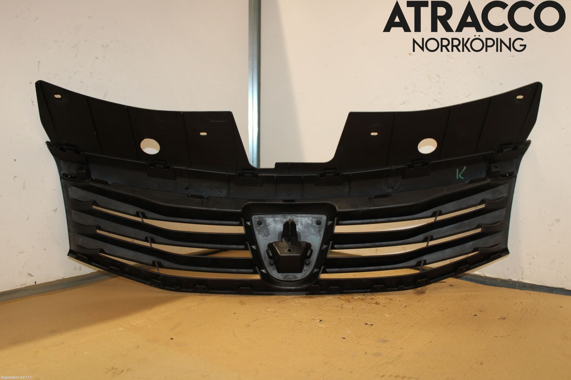 Dacia SANDERO 09-13 Grill Komp