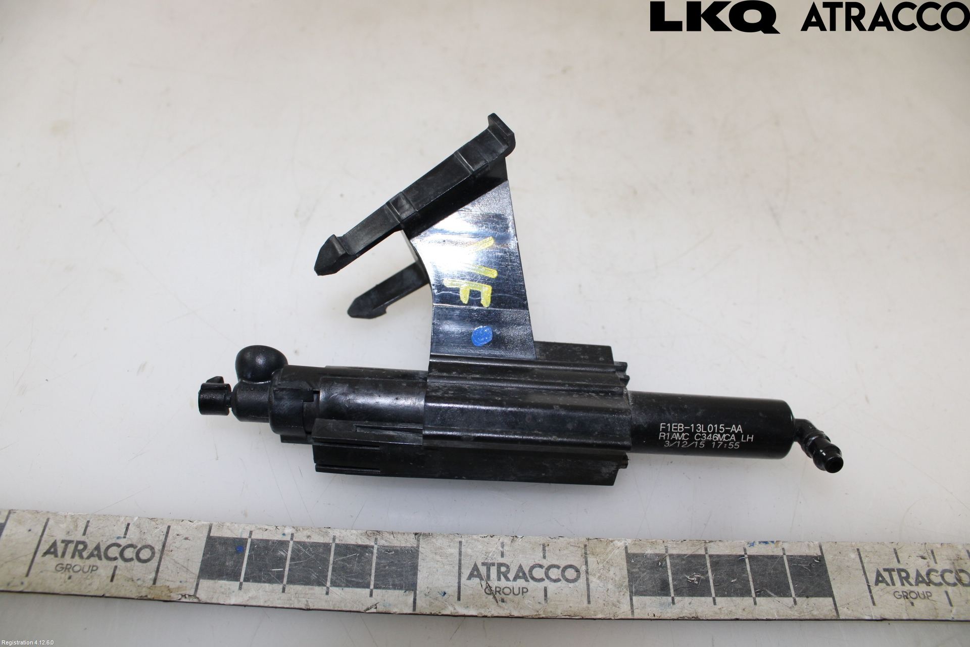 Ford FOCUS 15-18 Spolarmunstycke Strålkastare