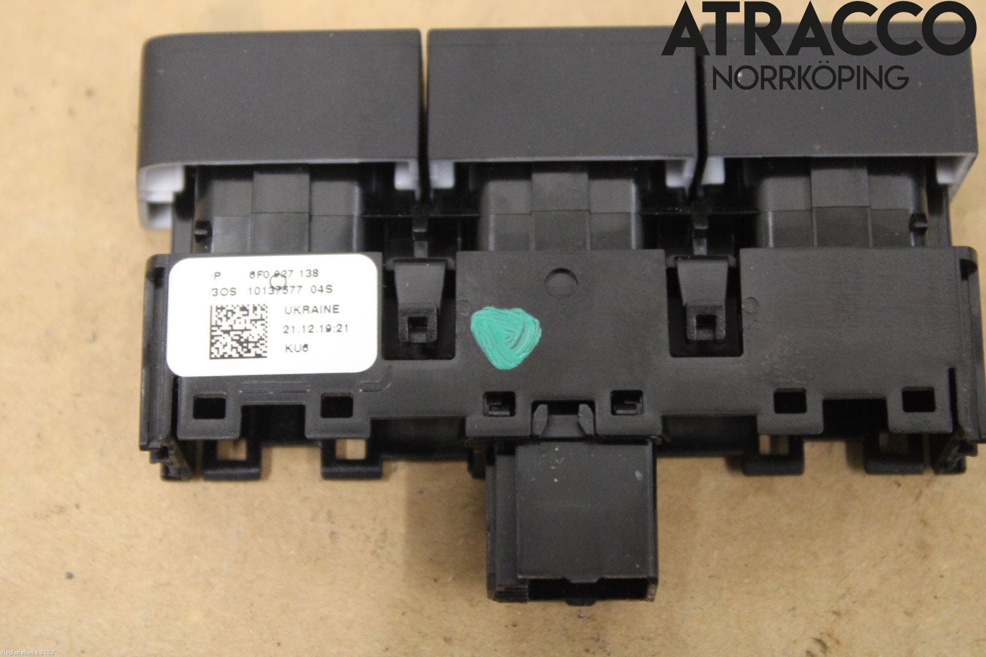 Seat IBIZA V 17-20 Strömställare Parkeringshjälp