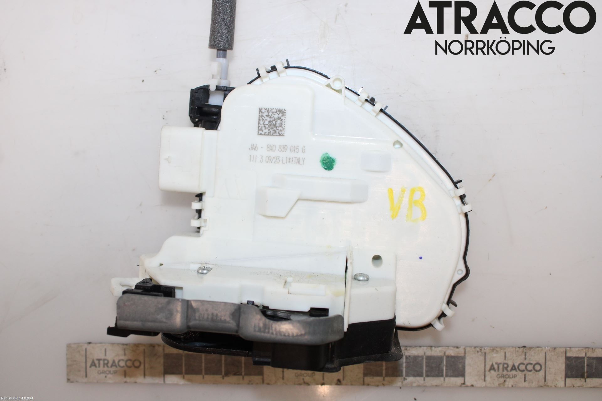 Audi A4/S4 B9 20- Låskista-Dörrlås