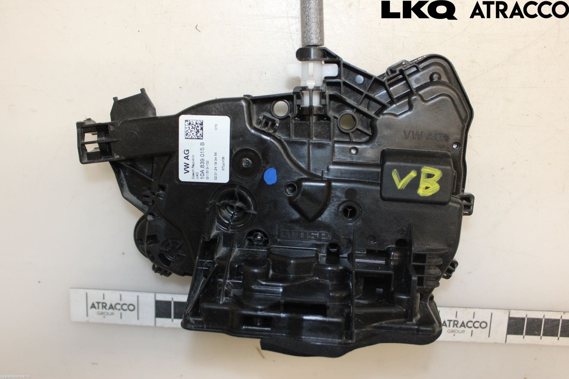 CUPRA BORN 22- Låskista-Dörrlås