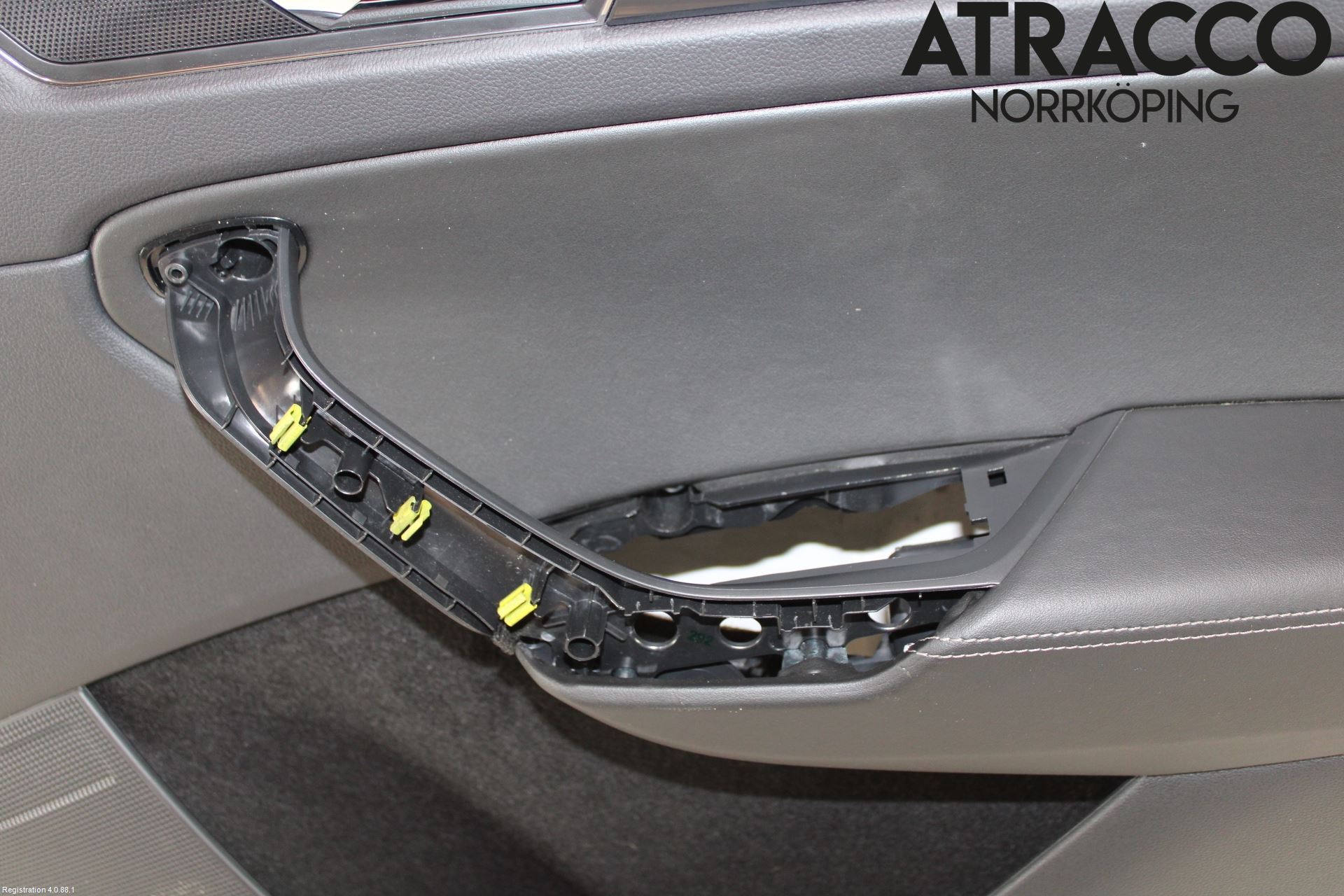 Skoda KODIAQ 17-24 Dörrklädsel Hö