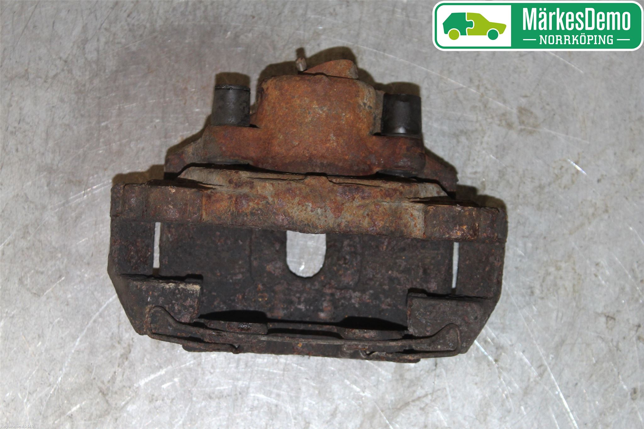 Volkswagen VW GOLF V 04-09 Bromsok Fram Höger