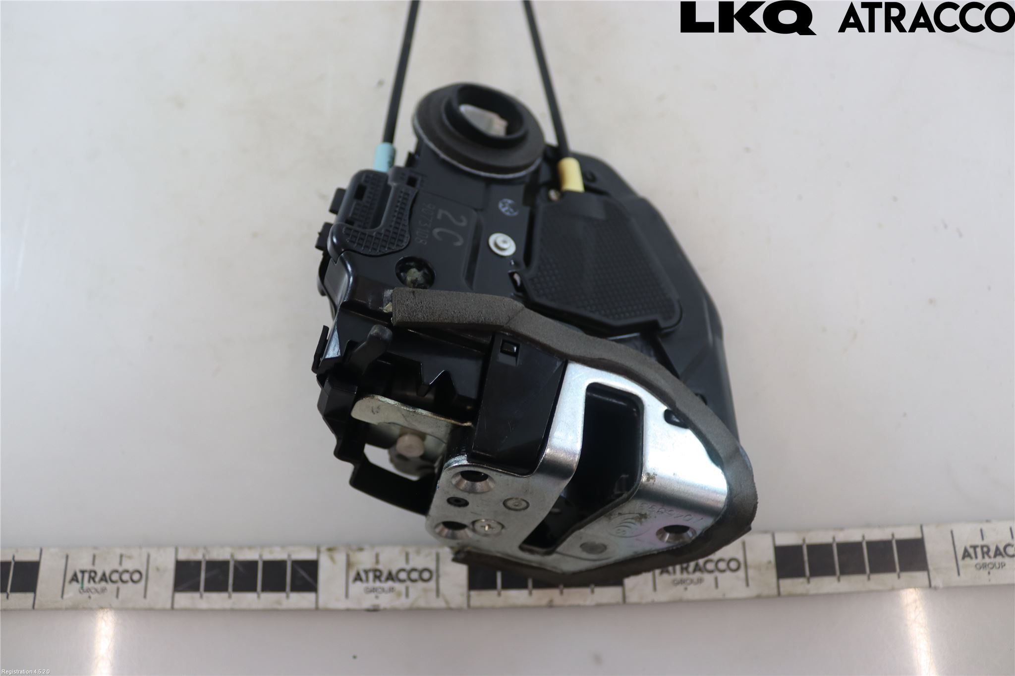 Toyota URBAN CRUISER Låskista-Dörrlås