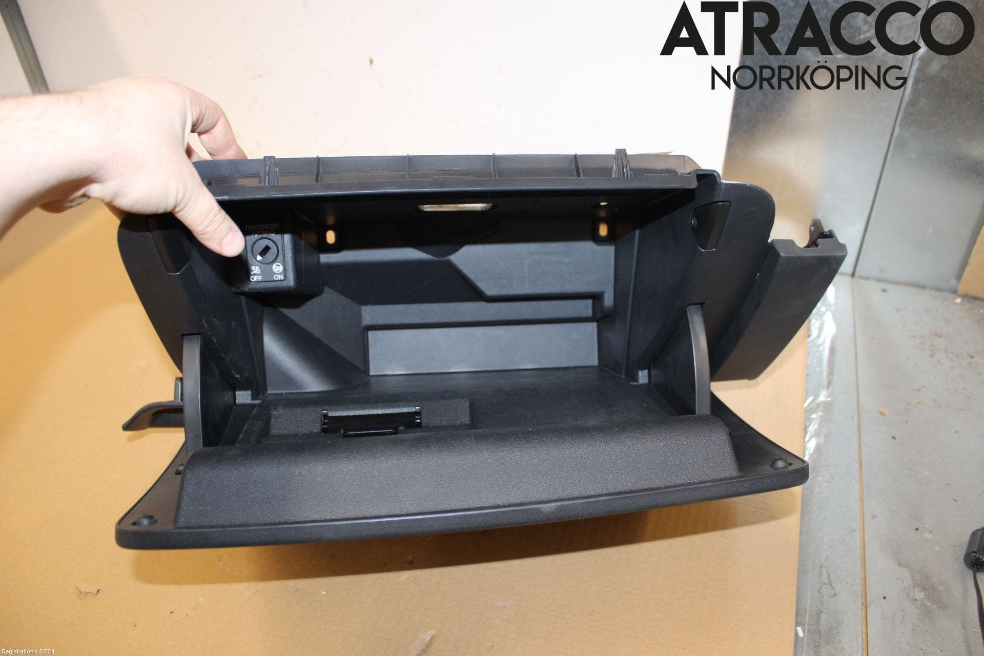 Audi A1/S1 11-18 Handskfack