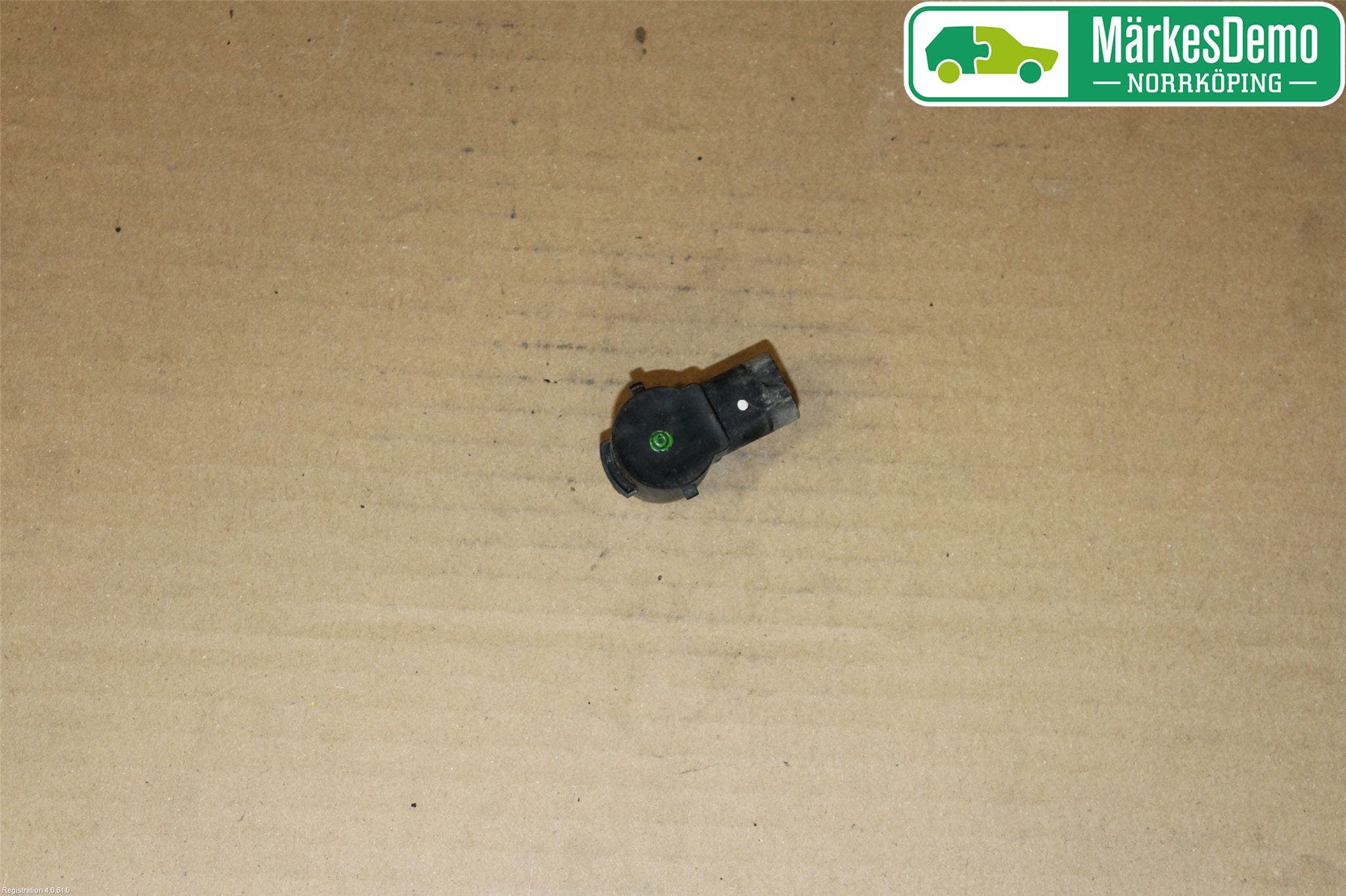 Skoda OCTAVIA (5E) 13-20 Parkeringshjälp Frontsensor