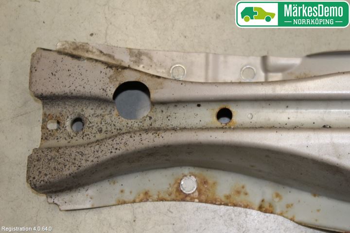 Volvo V70 08-13 Stötfångarbalk Bak