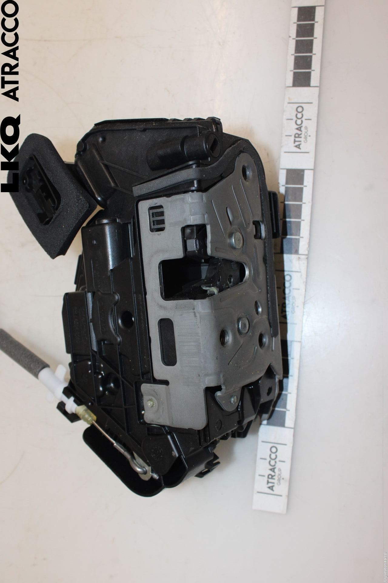 CUPRA BORN 22- Låskista-Dörrlås