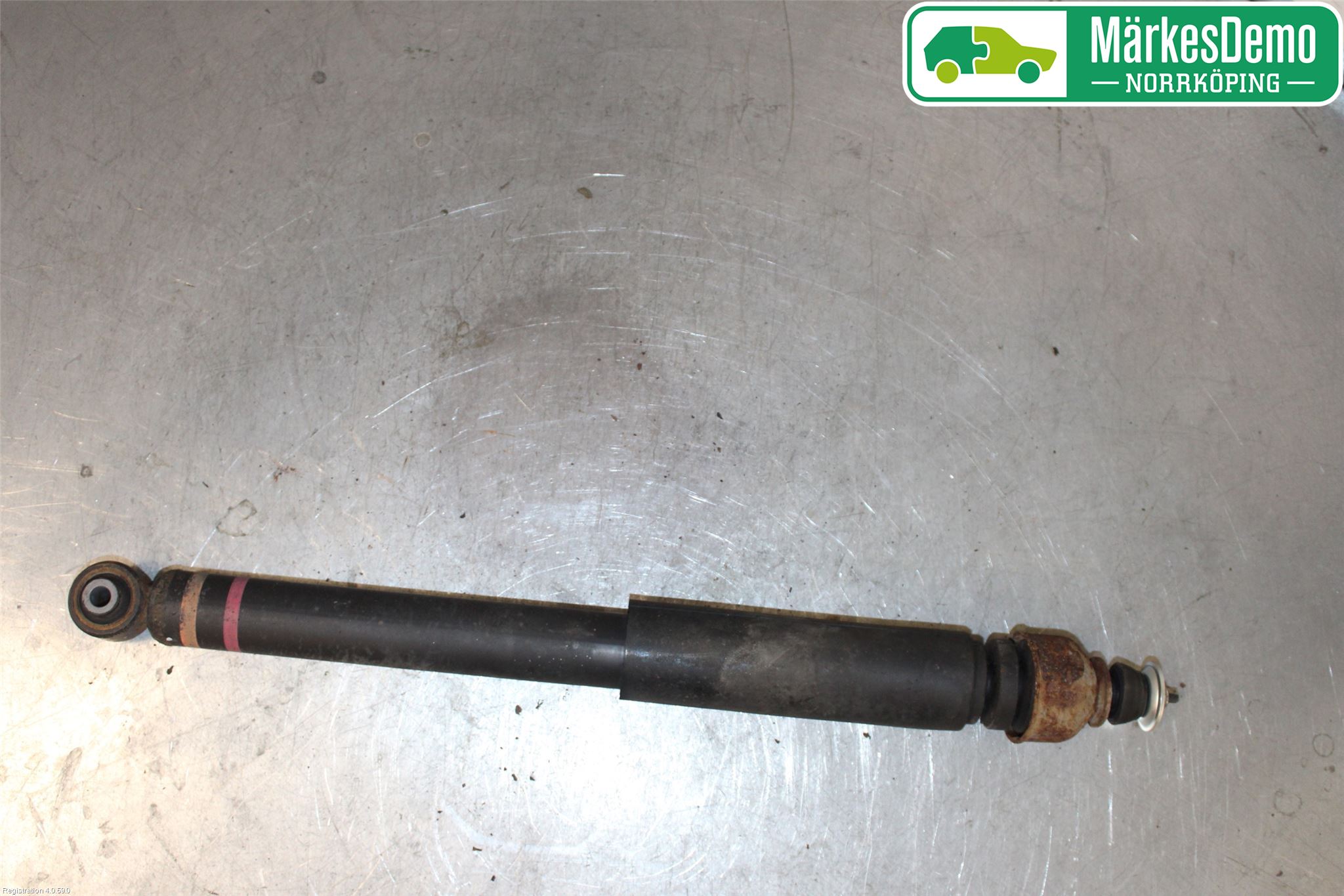 Nissan JUKE 10-14 Stötdämpare Bak