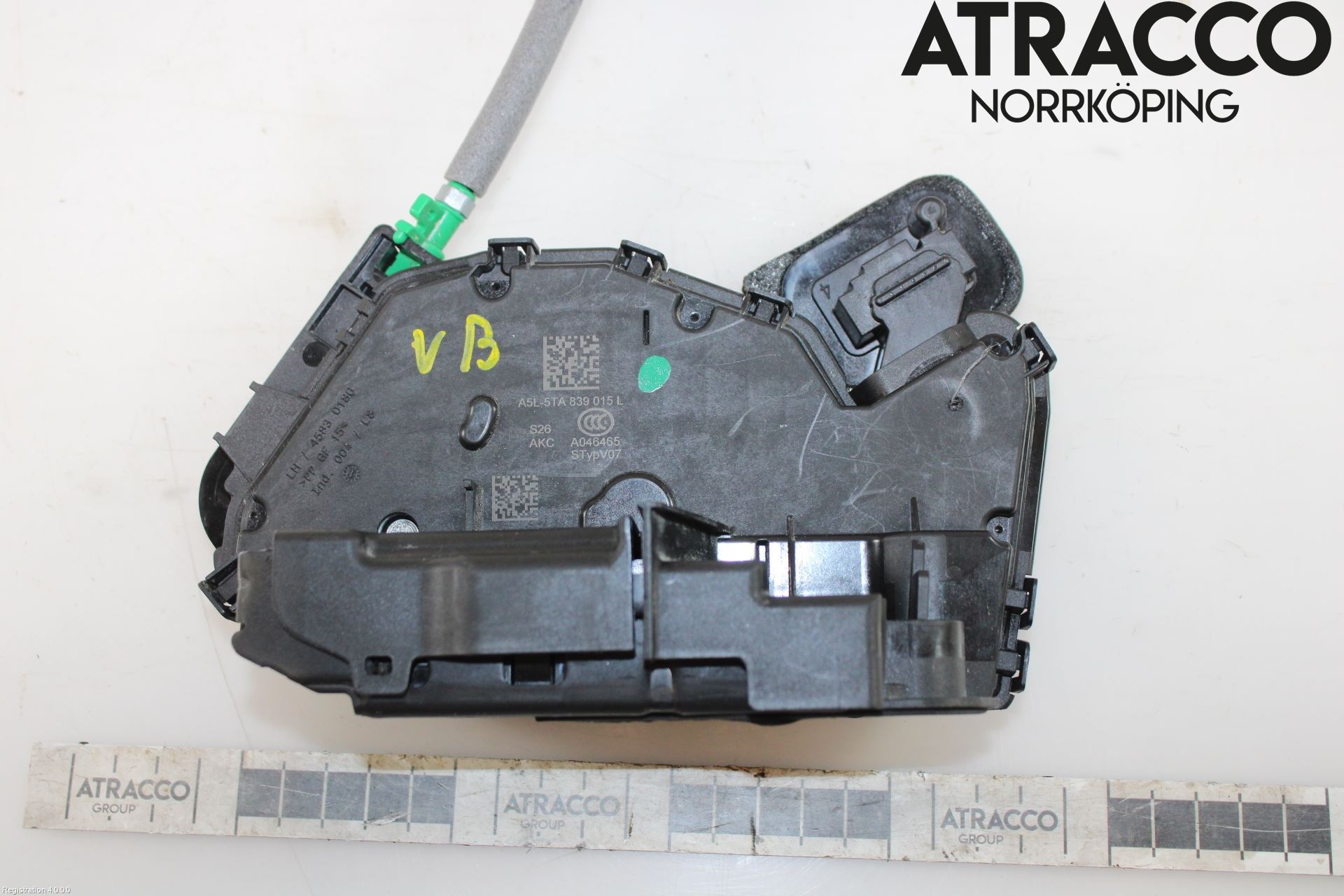 Audi Q3 F3 19- Låskista-Dörrlås