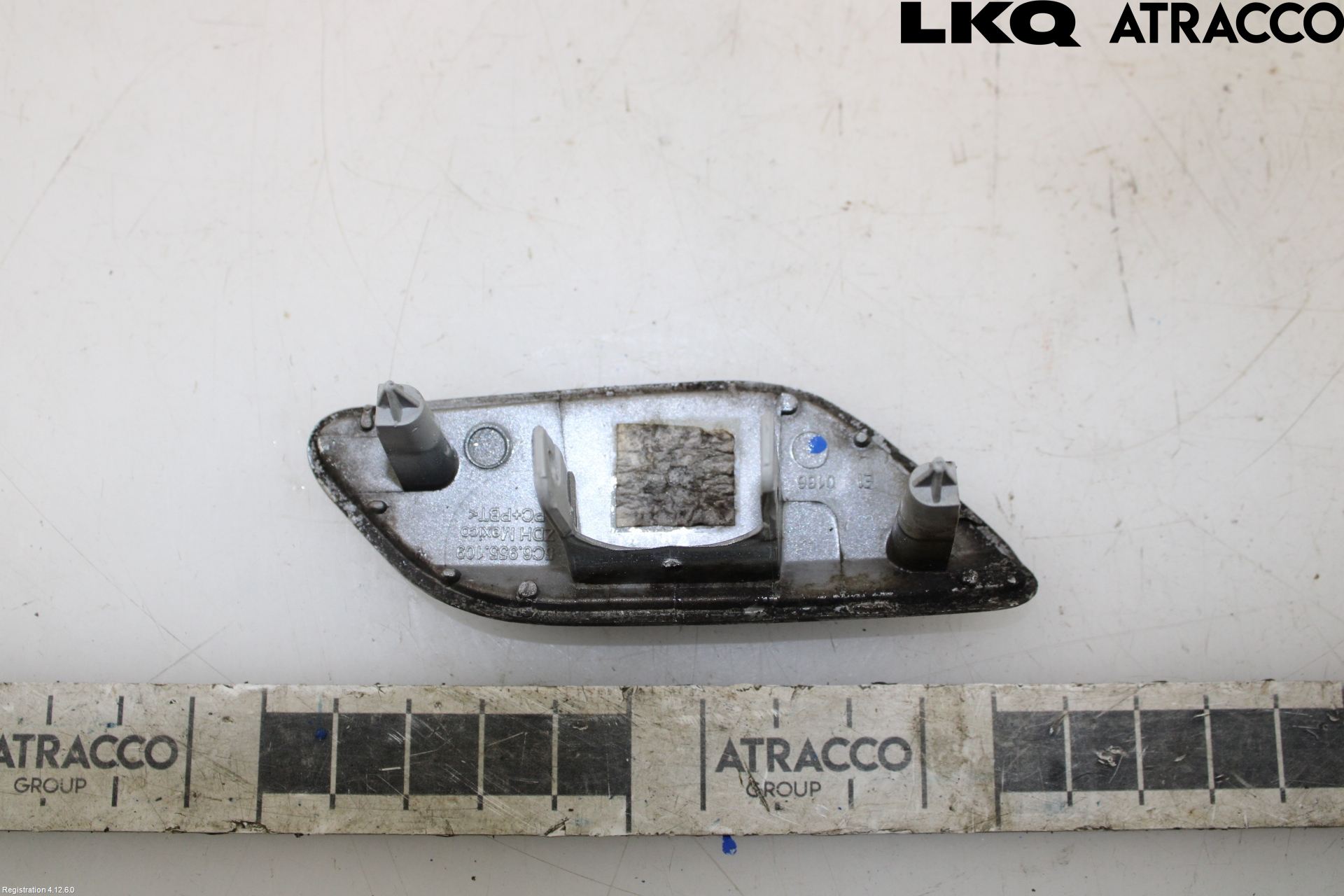 Volkswagen VW JETTA VI 11- Spolarmunstycke Strålkastare