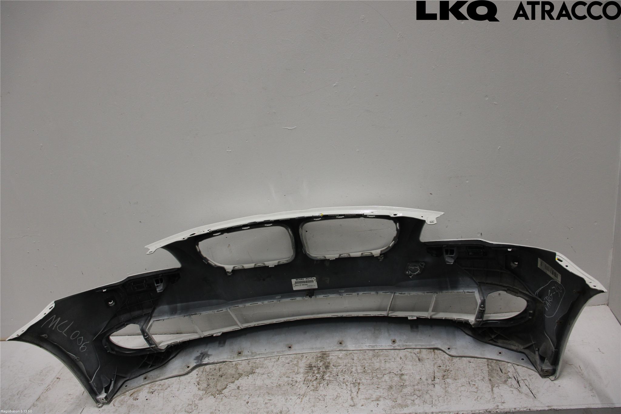 BMW 5 F10/F11/F18 09-17 Stötfångarbeklädnad Fram