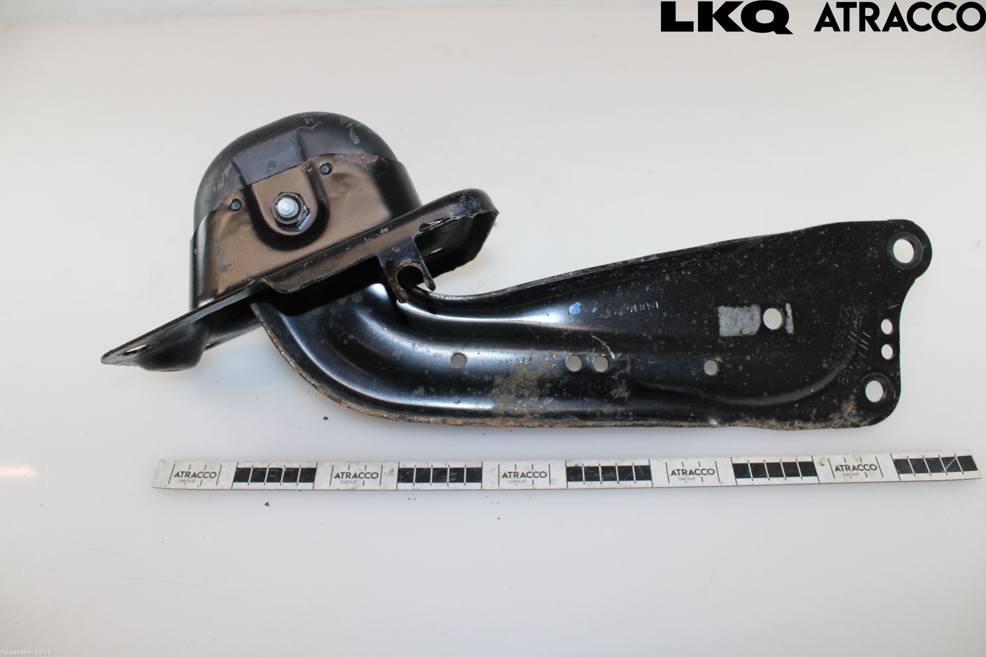 Skoda SUPERB 16-24 Bärarm Bak Höger