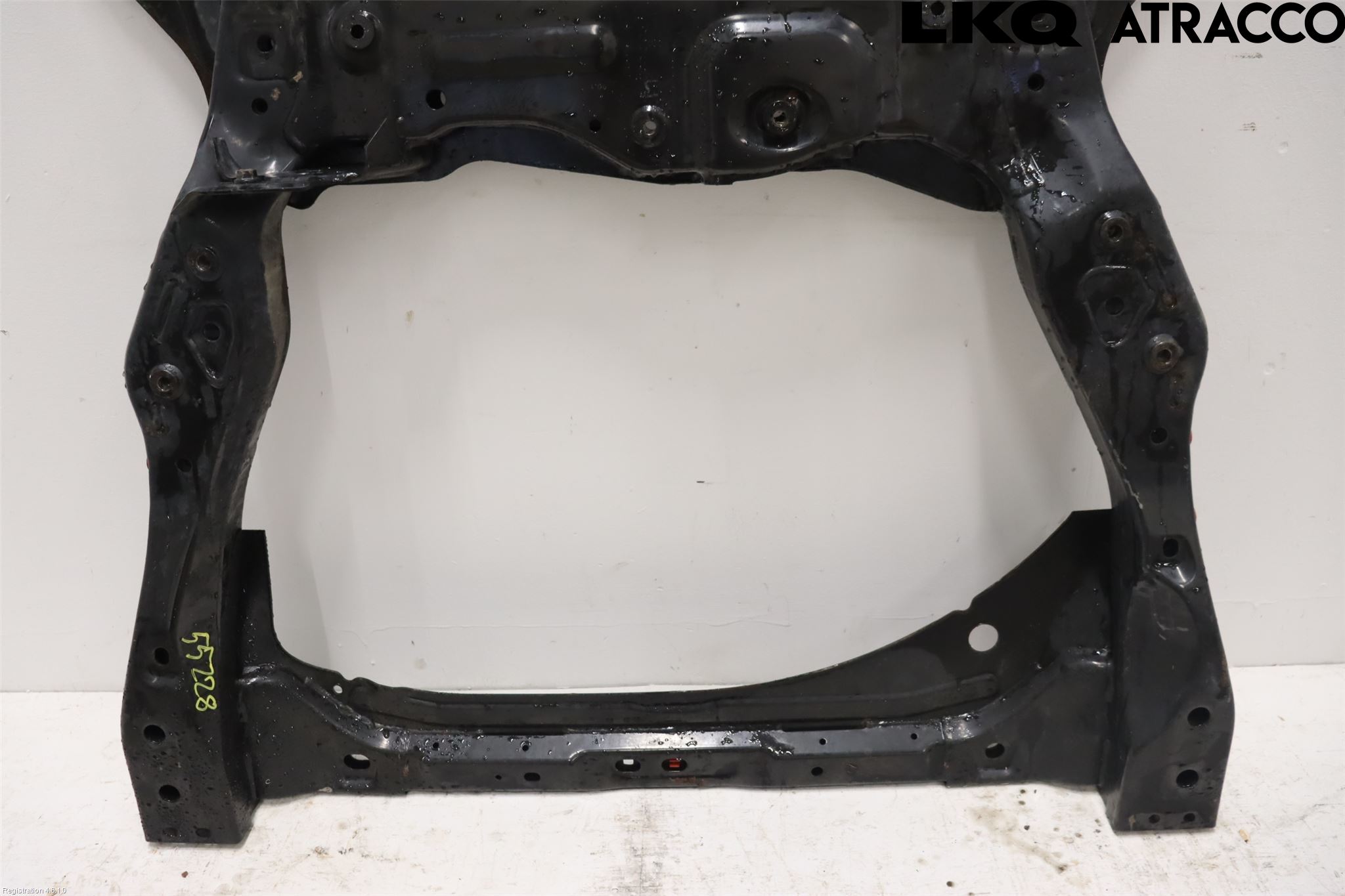 Volvo V90 17->> Framvagnsbalk