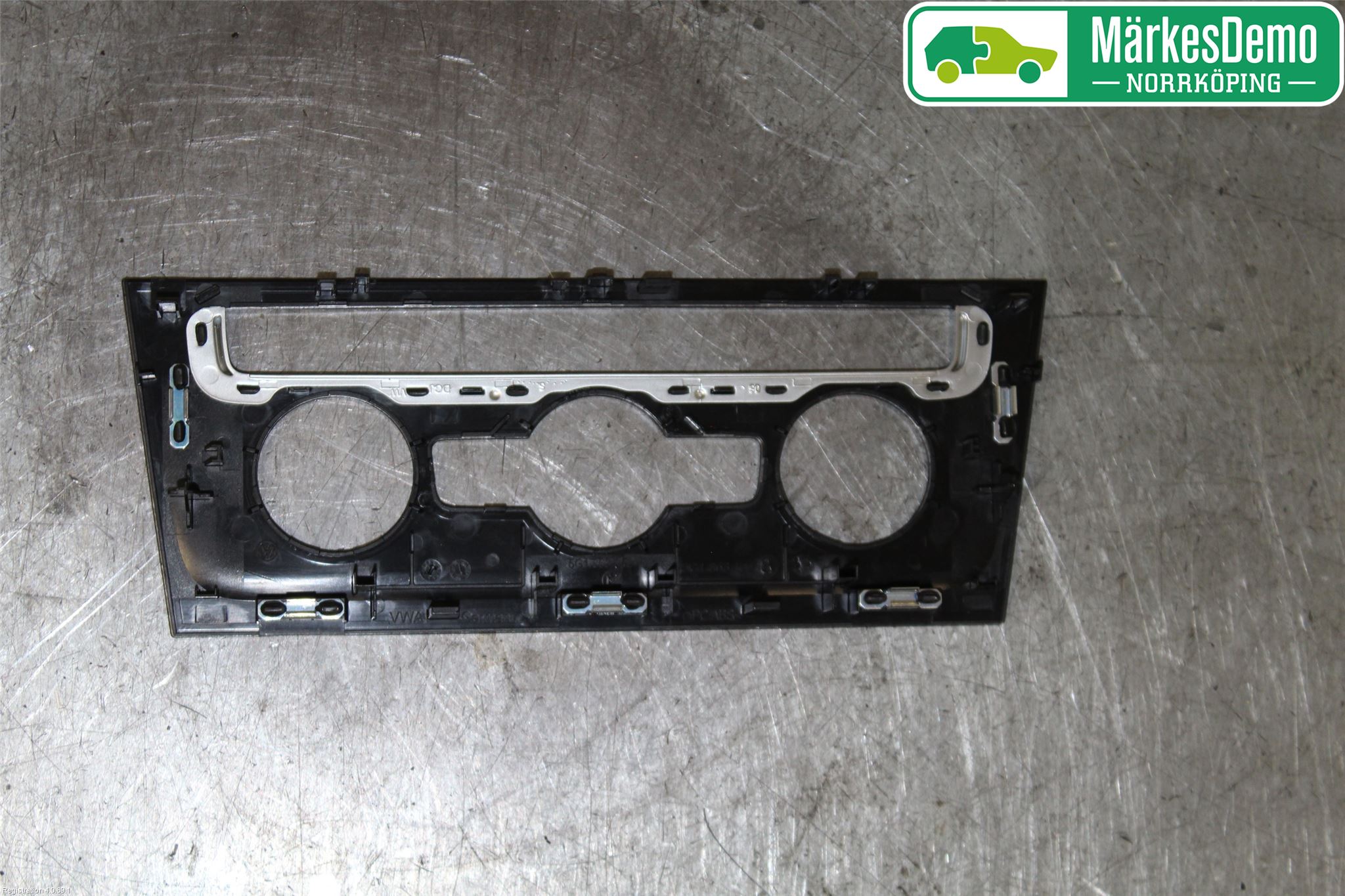 Volkswagen VW GOLF / E-GOLF VII 13-20 Instrument-Radio Sarg