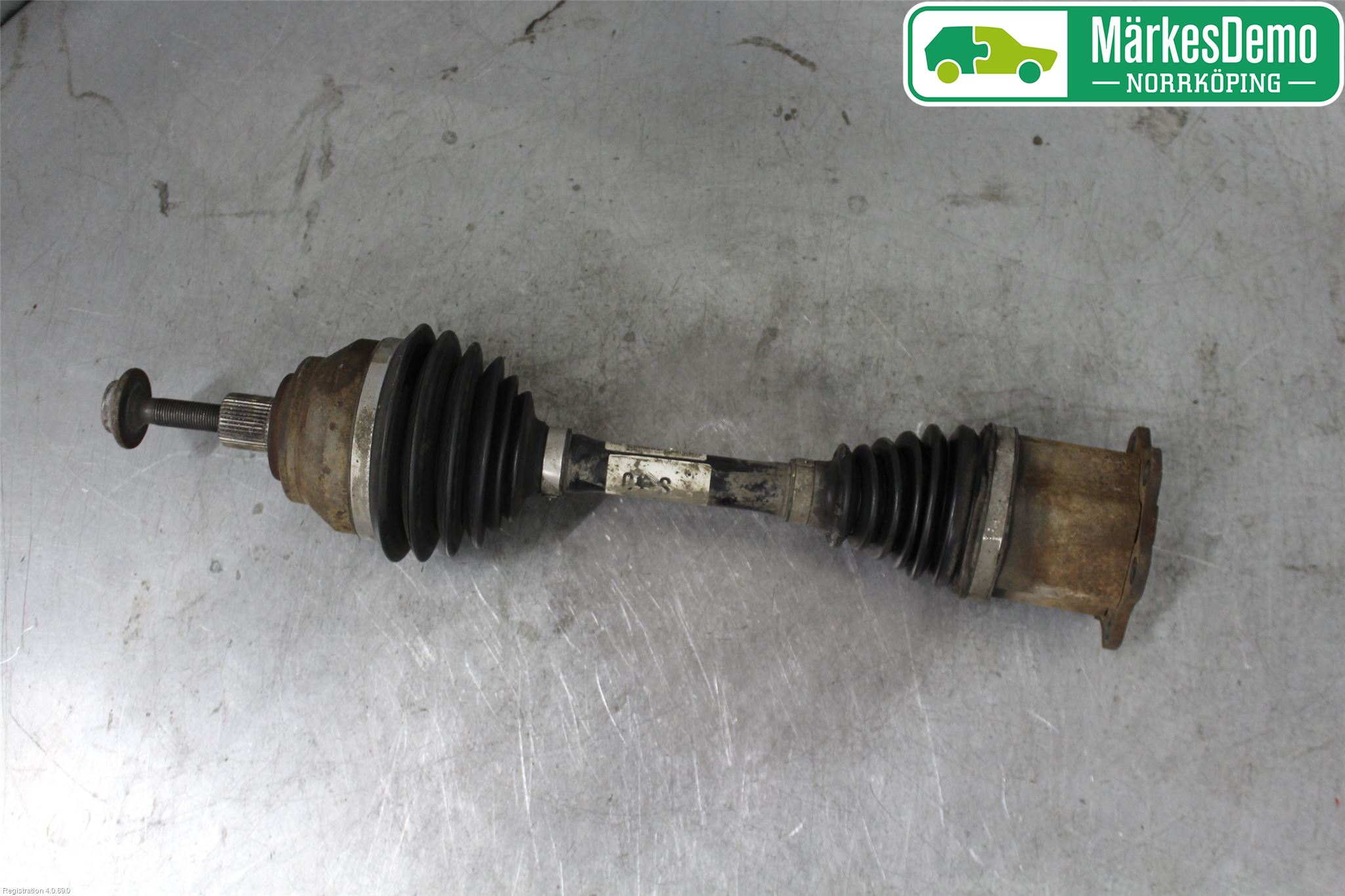 Audi A6/S6     05-11 Drivaxel Fram Höger