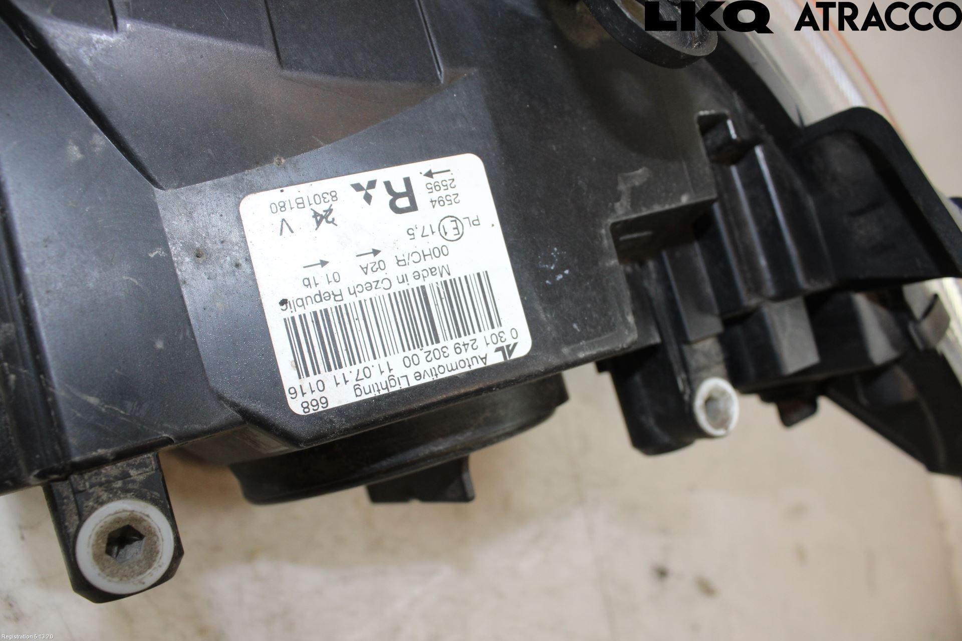 Mitsubishi COLT 09-13 Strålkastare Höger