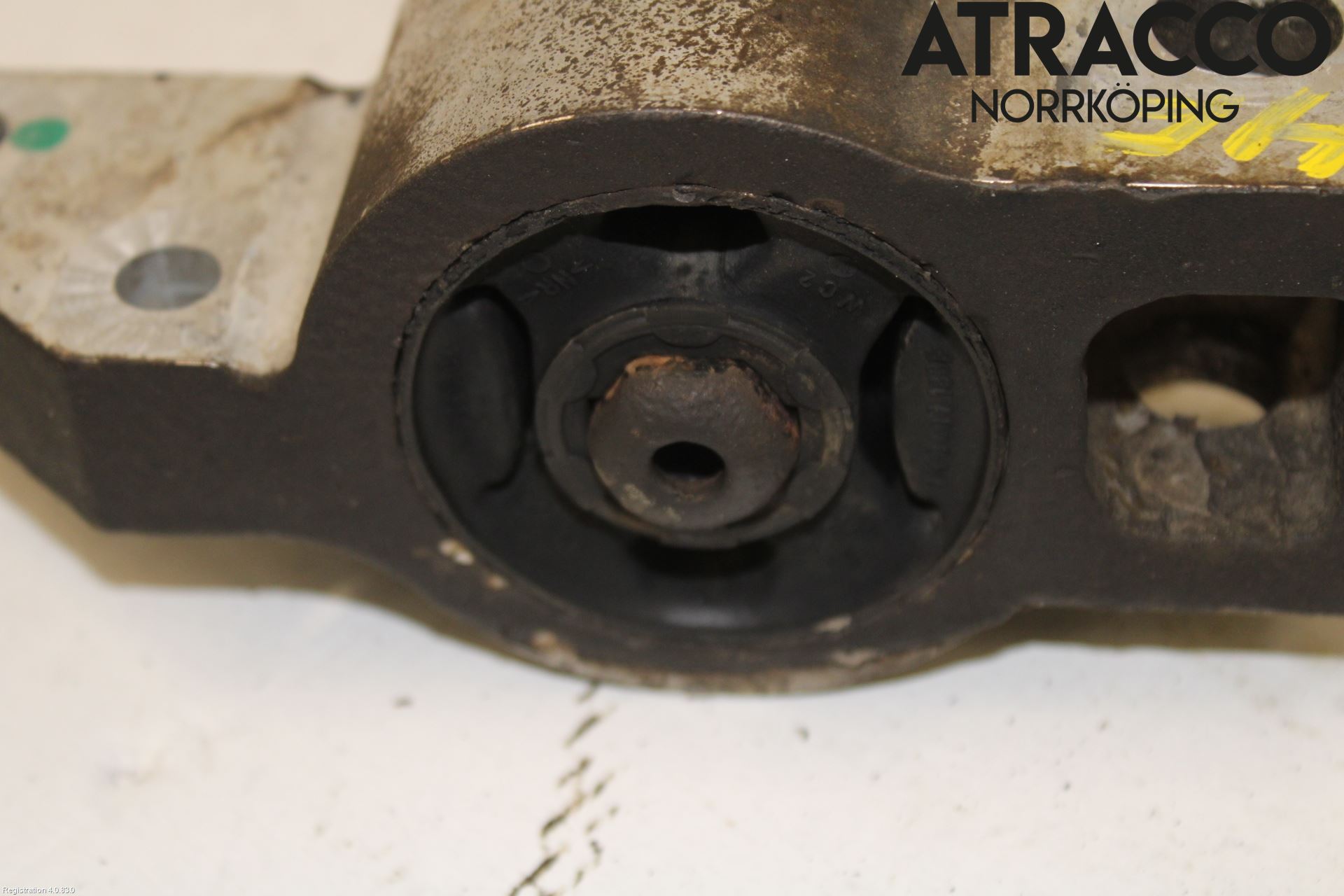 Skoda OCTAVIA (1Z) 05-13 Bärarm Fram Undre Hö