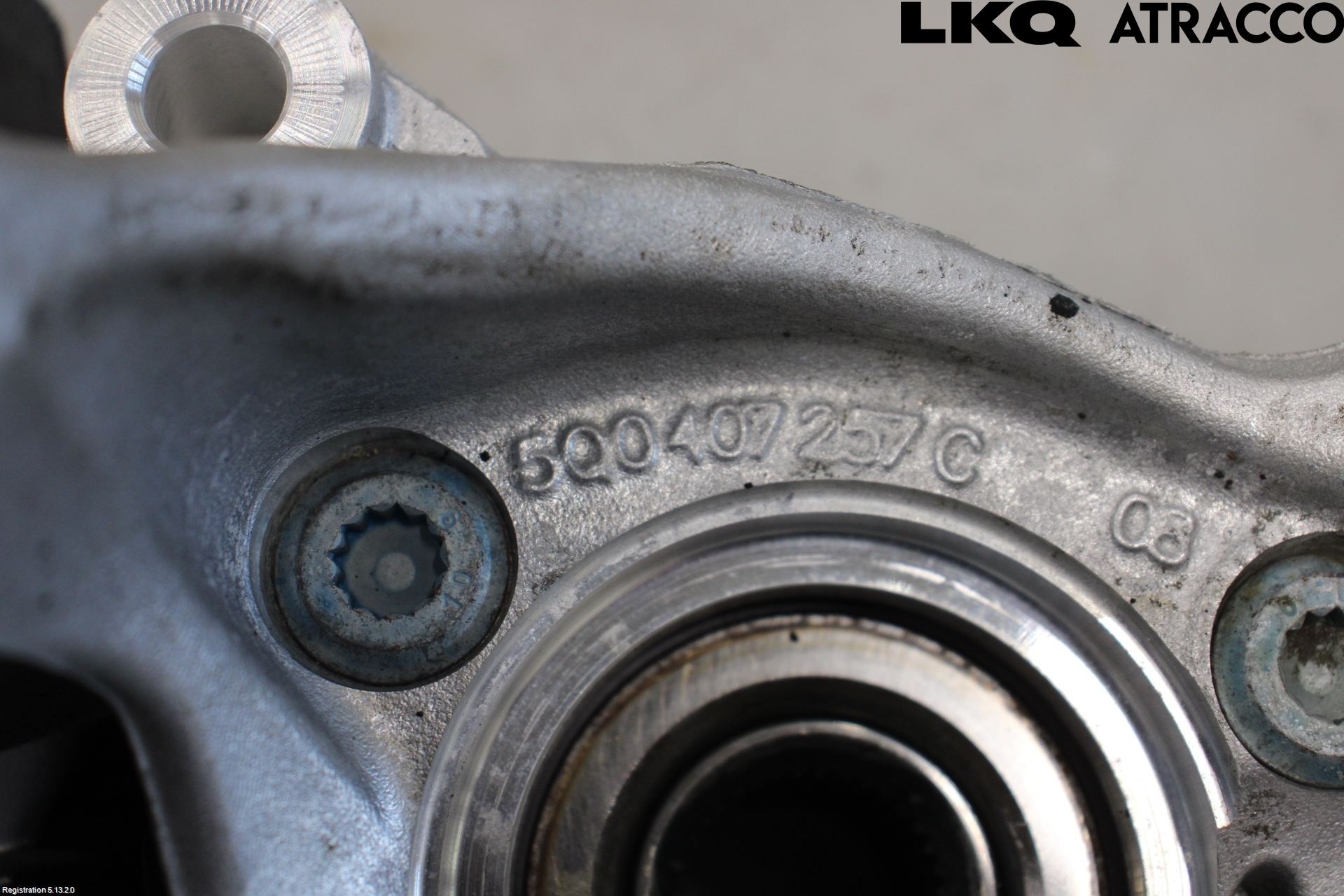 Audi A3/S3 8V 13-20 Styrspindel Lagerhus Vä