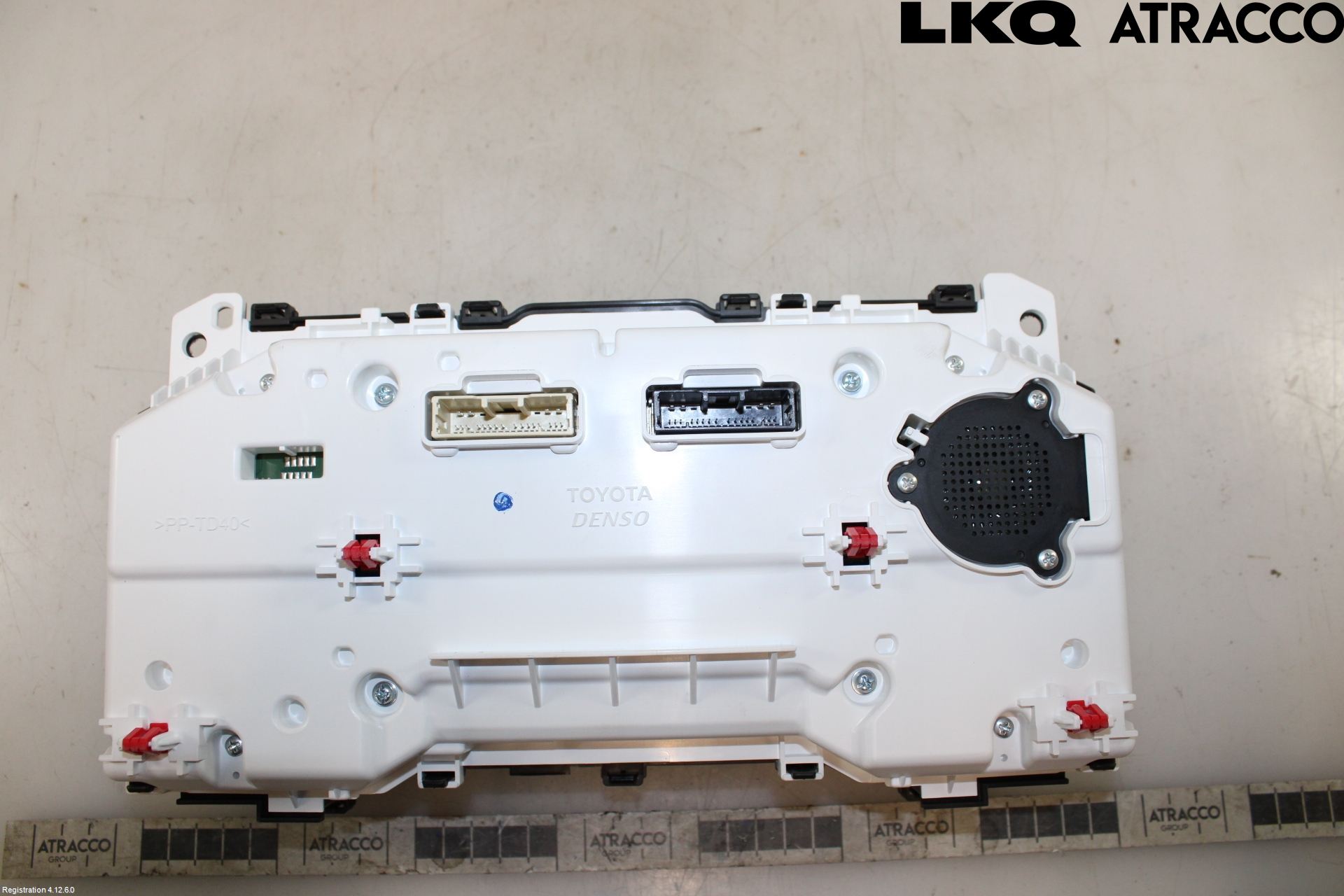 Toyota YARIS CROSS XP21 21- Instrument Komb