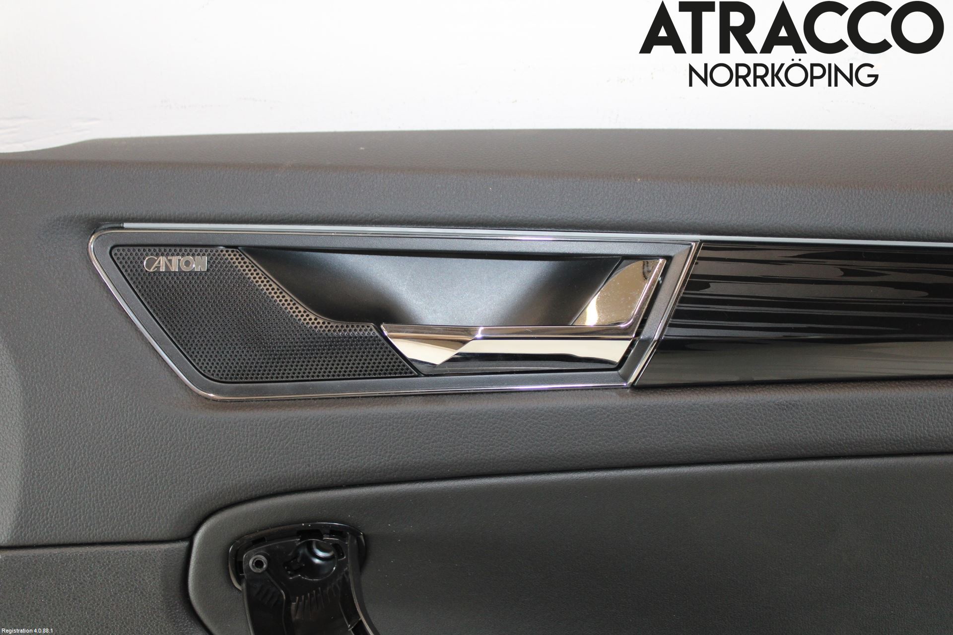 Skoda KODIAQ 17-24 Dörrklädsel Hö