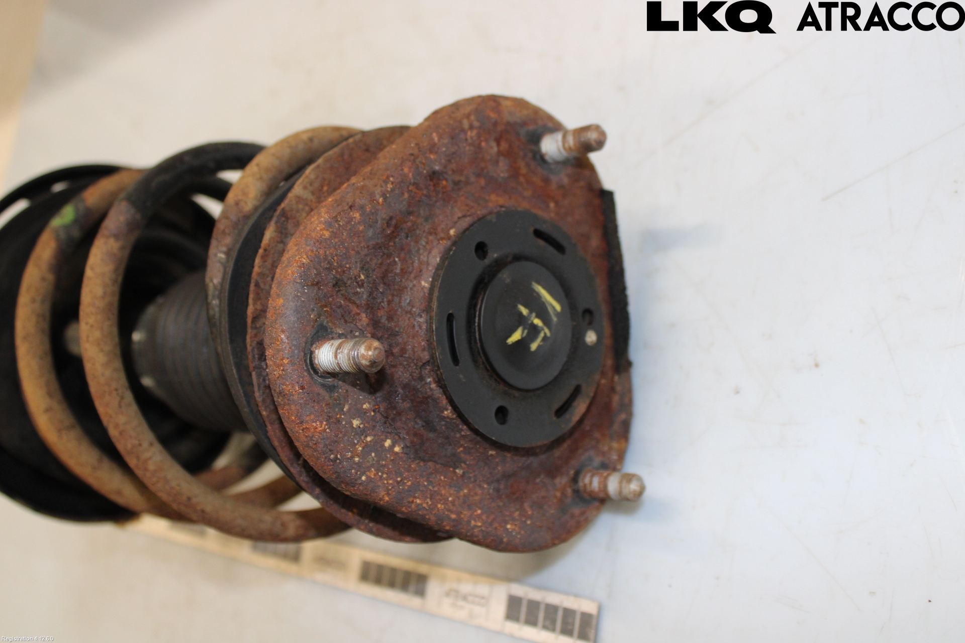 Toyota AURIS 07-09 Fjäderben Fram Vänster