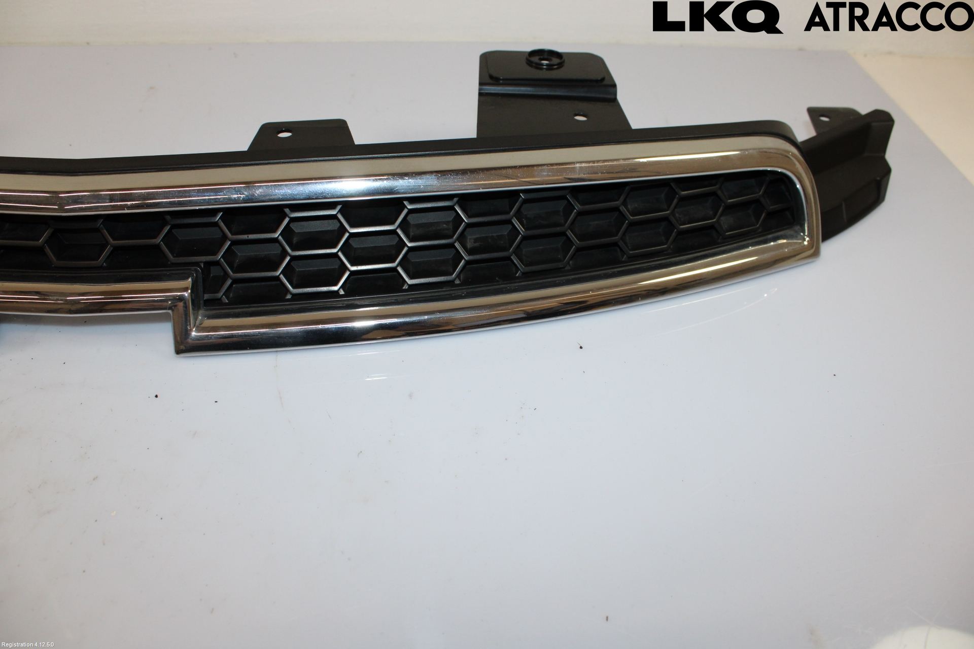 GM CHEVROLET ORLANDO Grilldel Mitt