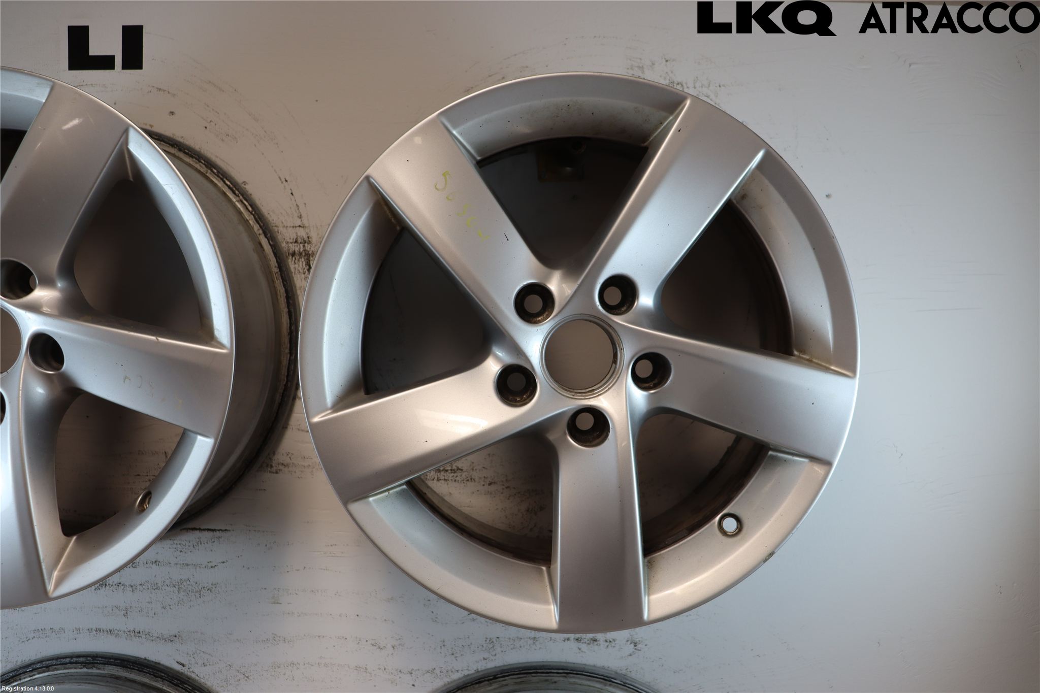 Volkswagen VW PASSAT 11-14 Fälgsats Aluminium