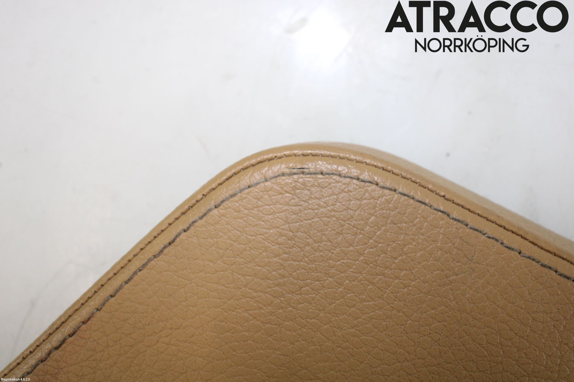 Volvo S90 17->> Inredning Armstöd